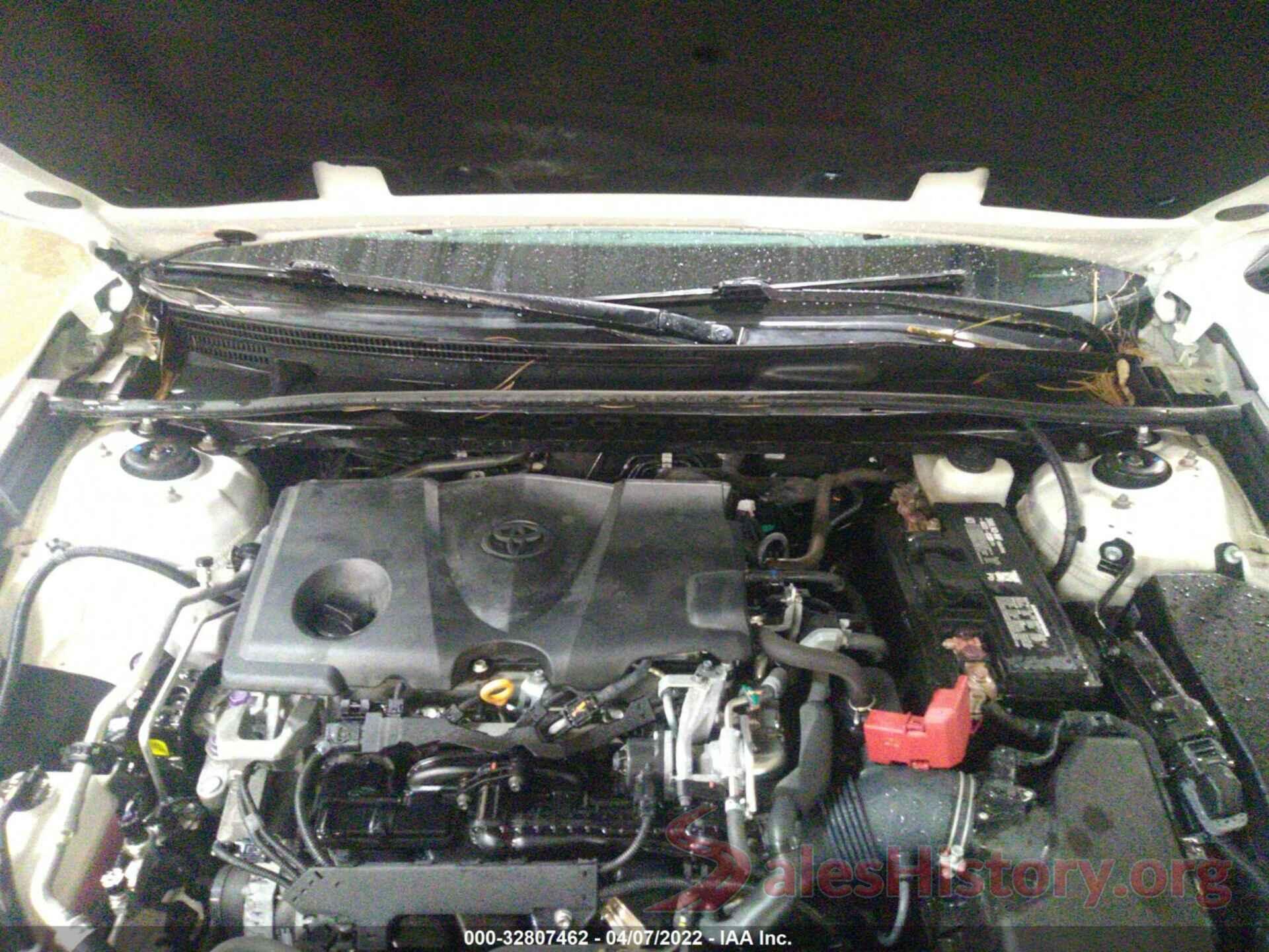 4T1B11HK9JU044084 2018 TOYOTA CAMRY