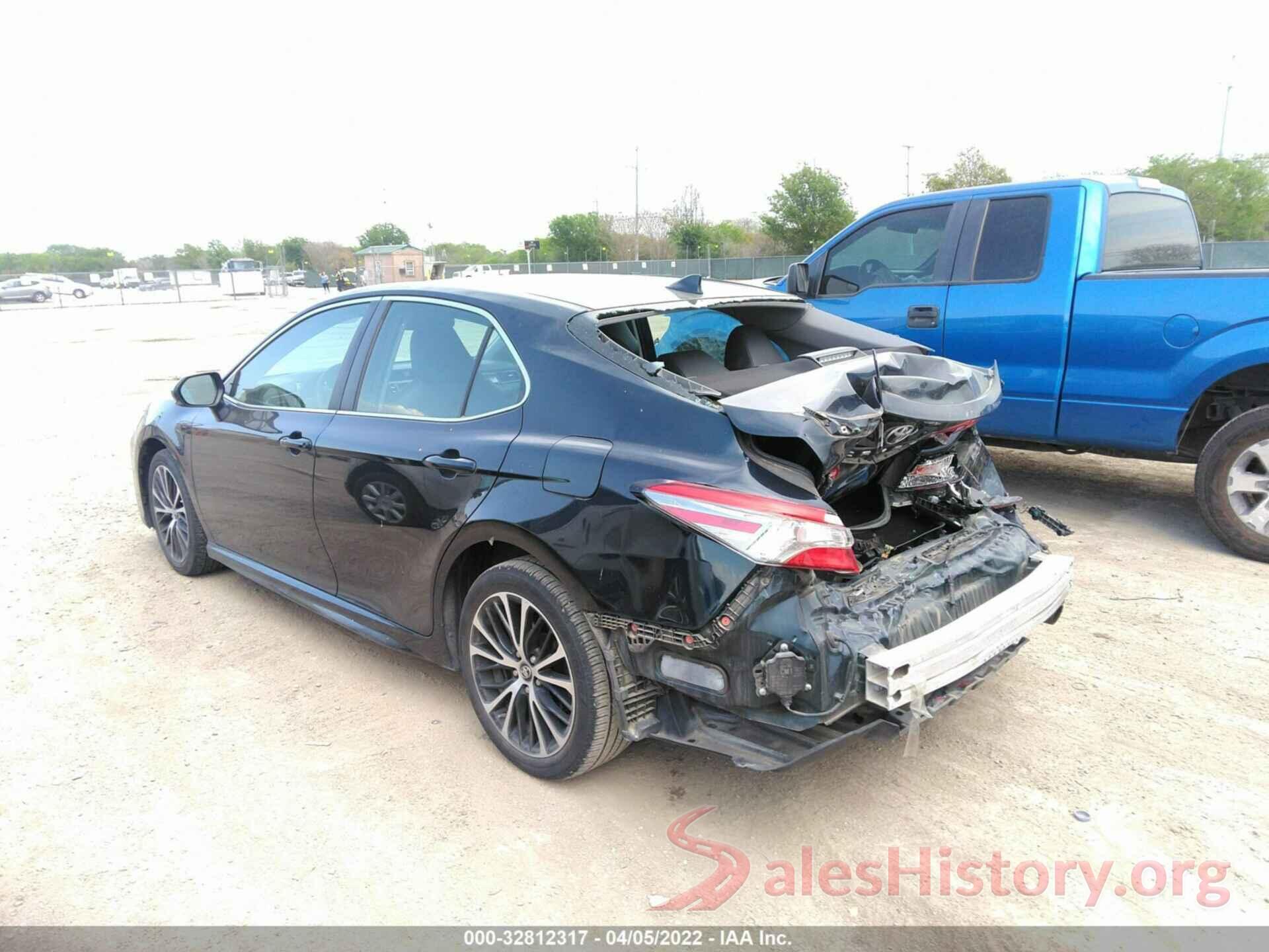 4T1B11HK5KU710424 2019 TOYOTA CAMRY