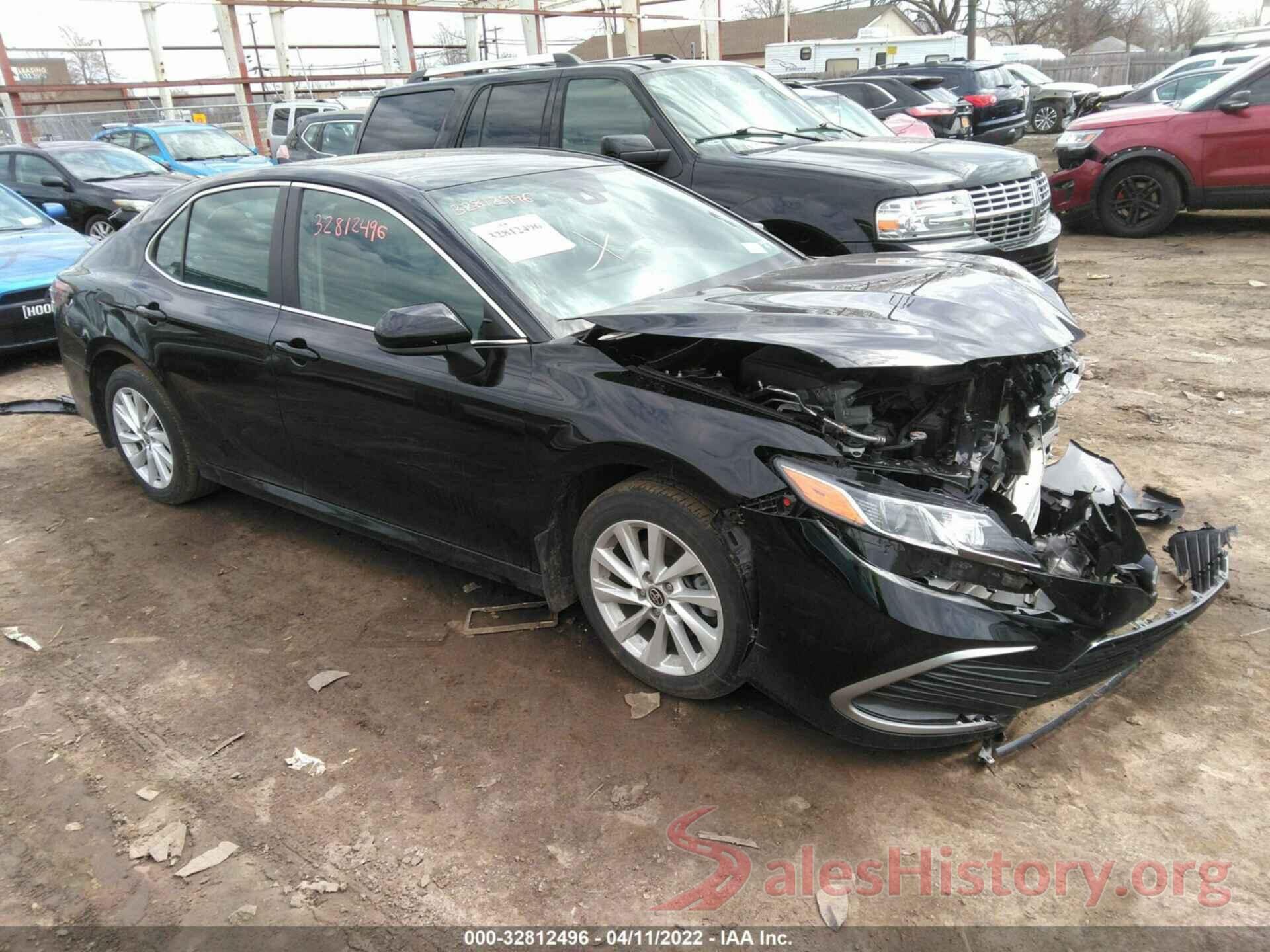 4T1C11AK8MU603675 2021 TOYOTA CAMRY