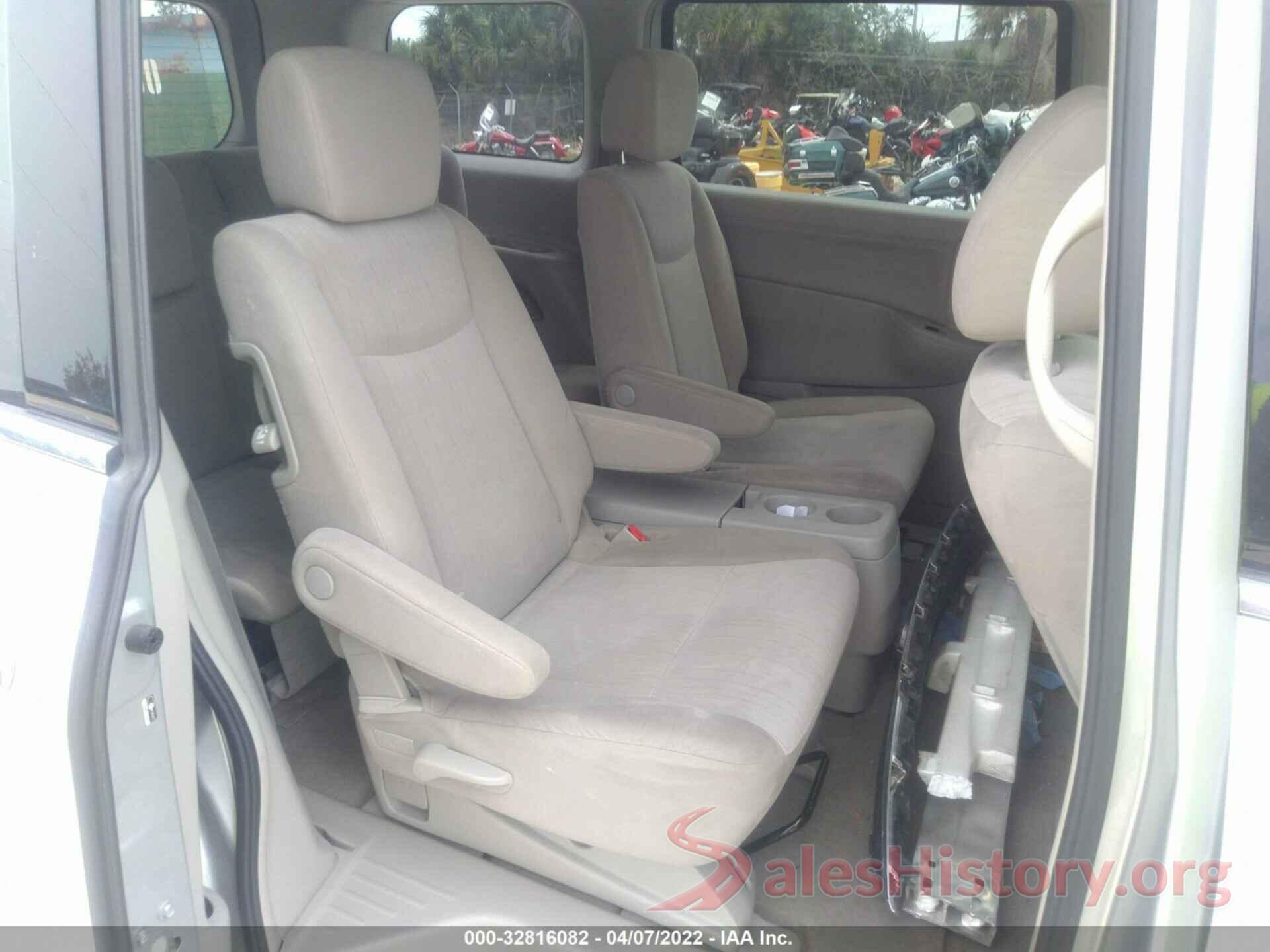 JN8AE2KP6F9130675 2015 NISSAN QUEST