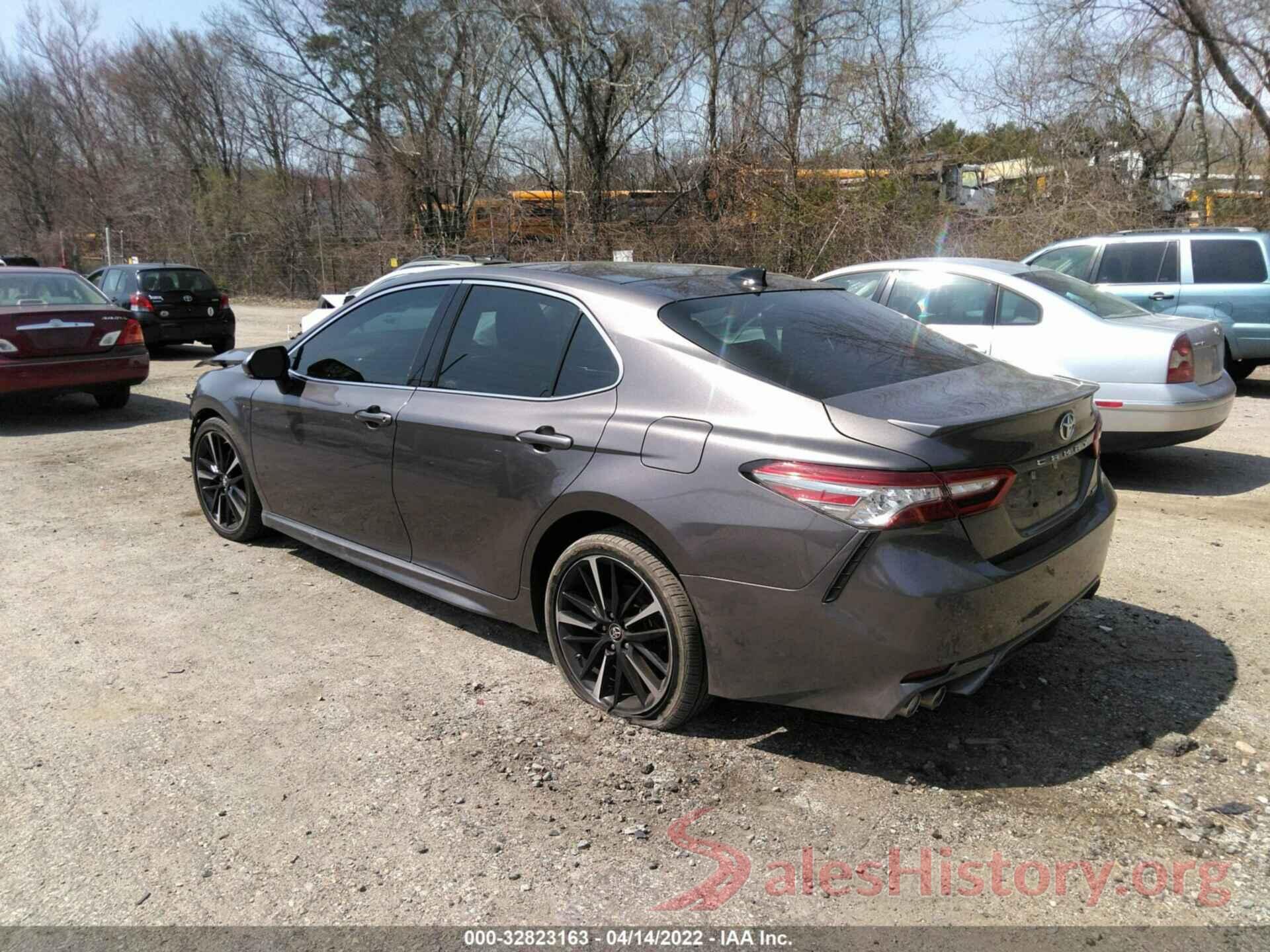 4T1B61HK2KU203241 2019 TOYOTA CAMRY