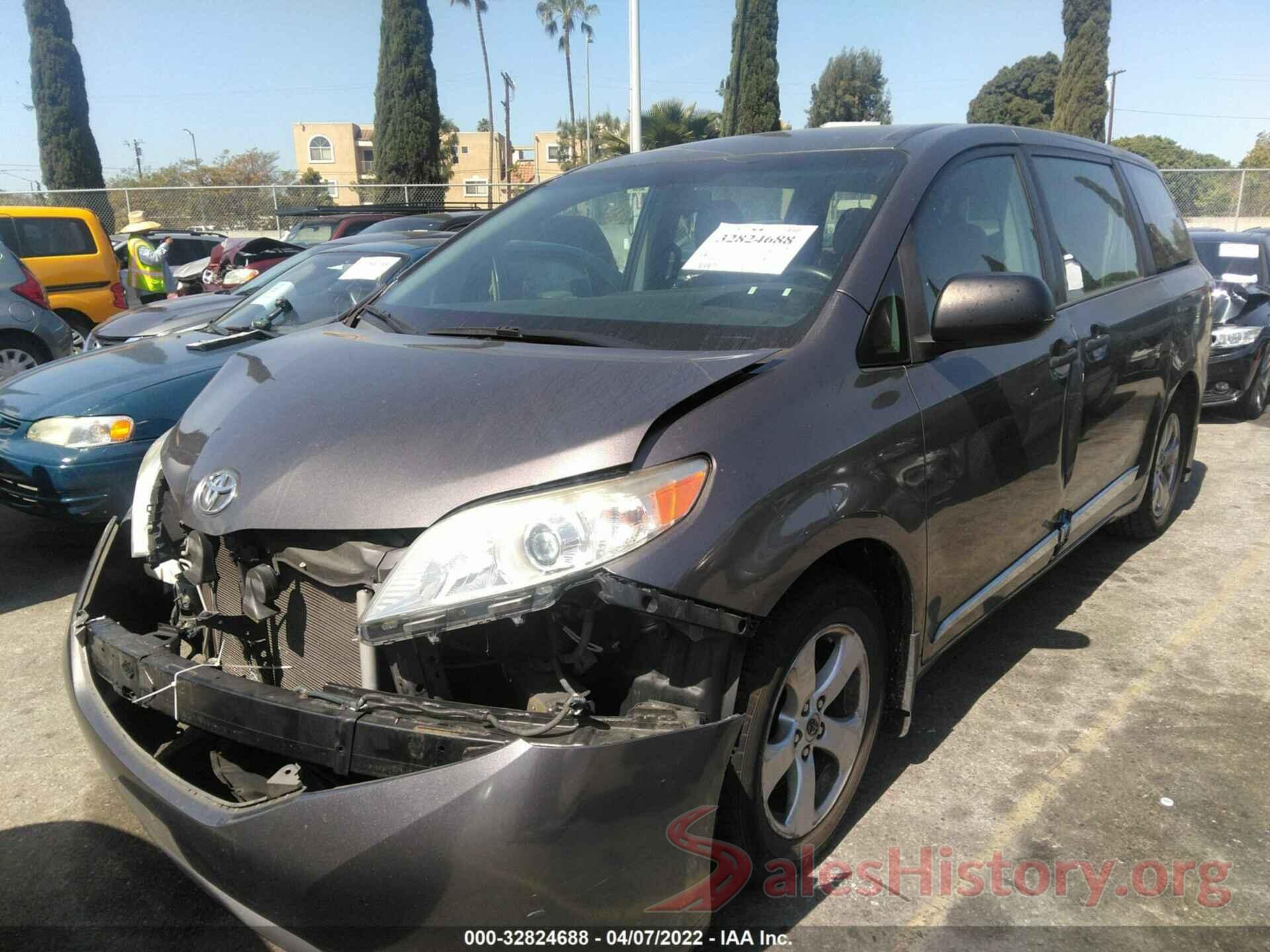 5TDZK3DCXGS721831 2016 TOYOTA SIENNA