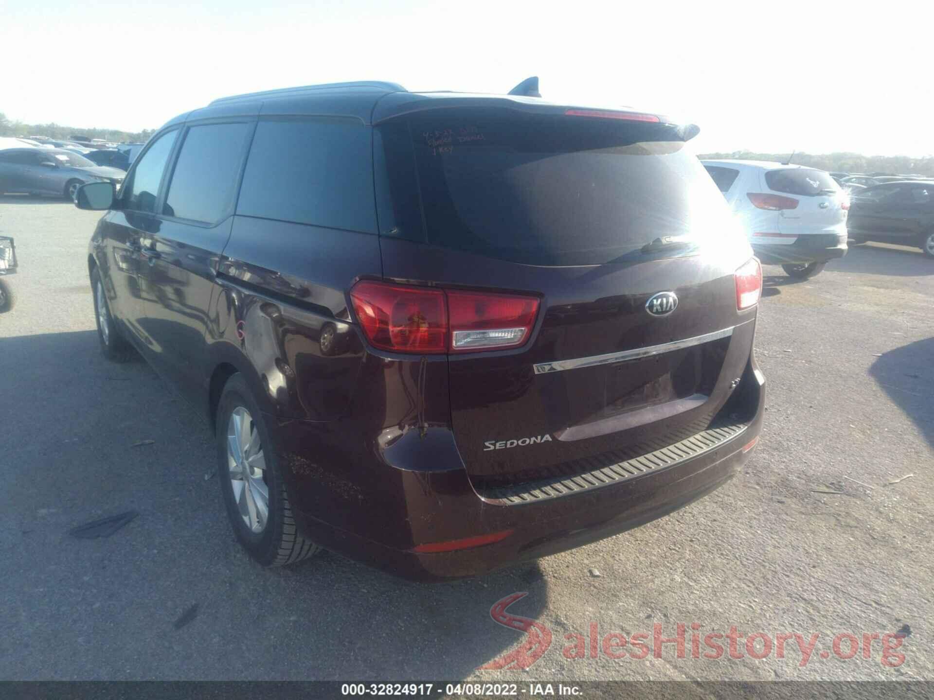 KNDMB5C1XH6284646 2017 KIA SEDONA