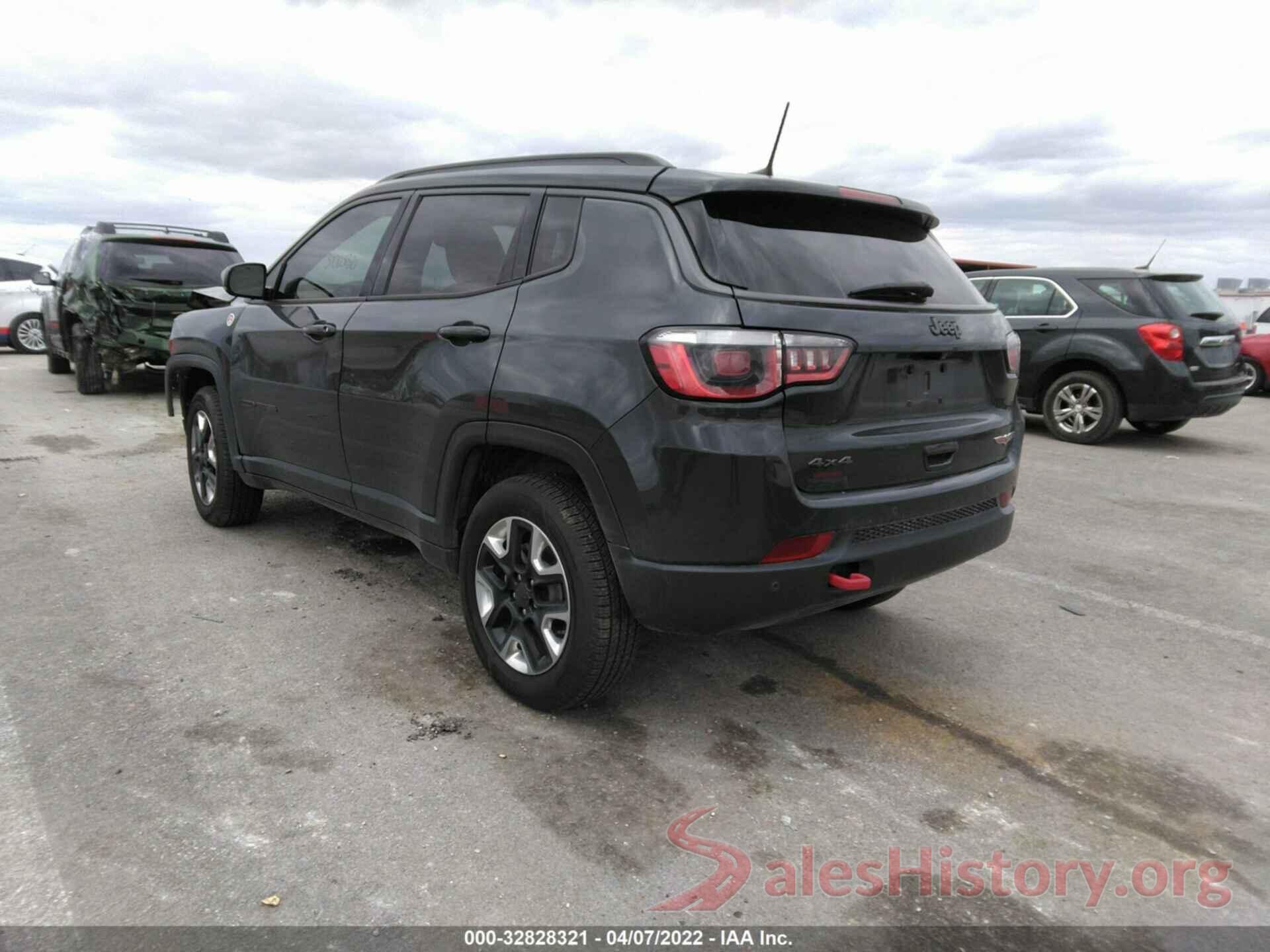 3C4NJDDB3JT135838 2018 JEEP COMPASS