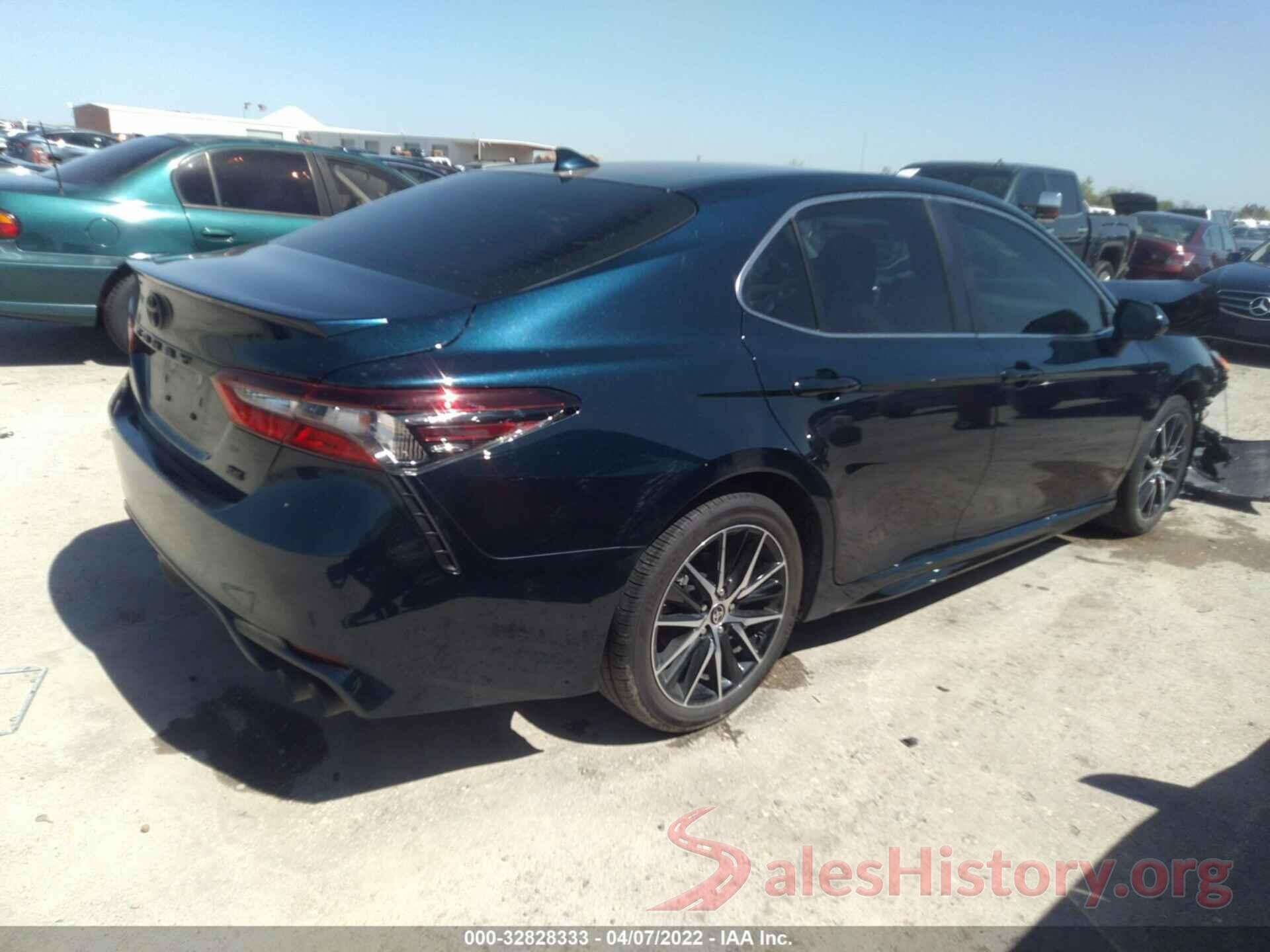 4T1G11AKXMU615358 2021 TOYOTA CAMRY