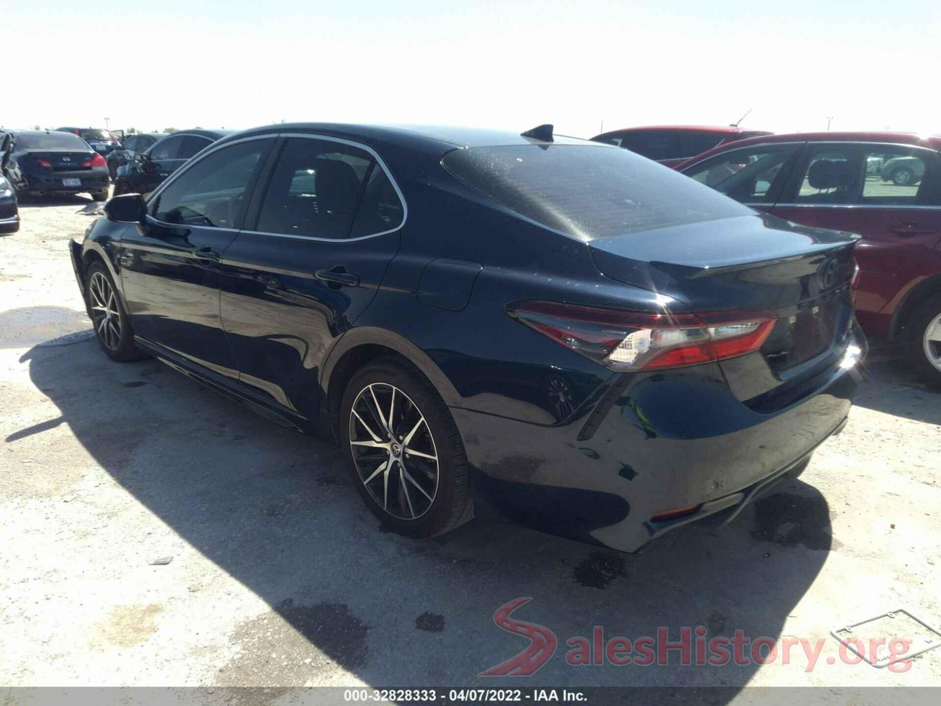 4T1G11AKXMU615358 2021 TOYOTA CAMRY