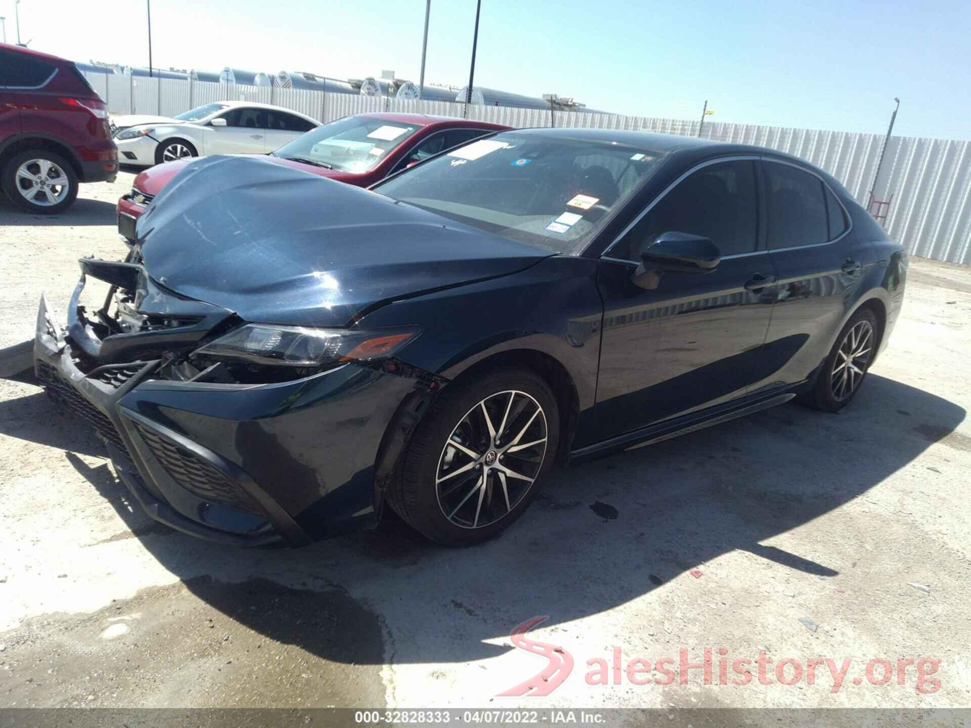 4T1G11AKXMU615358 2021 TOYOTA CAMRY