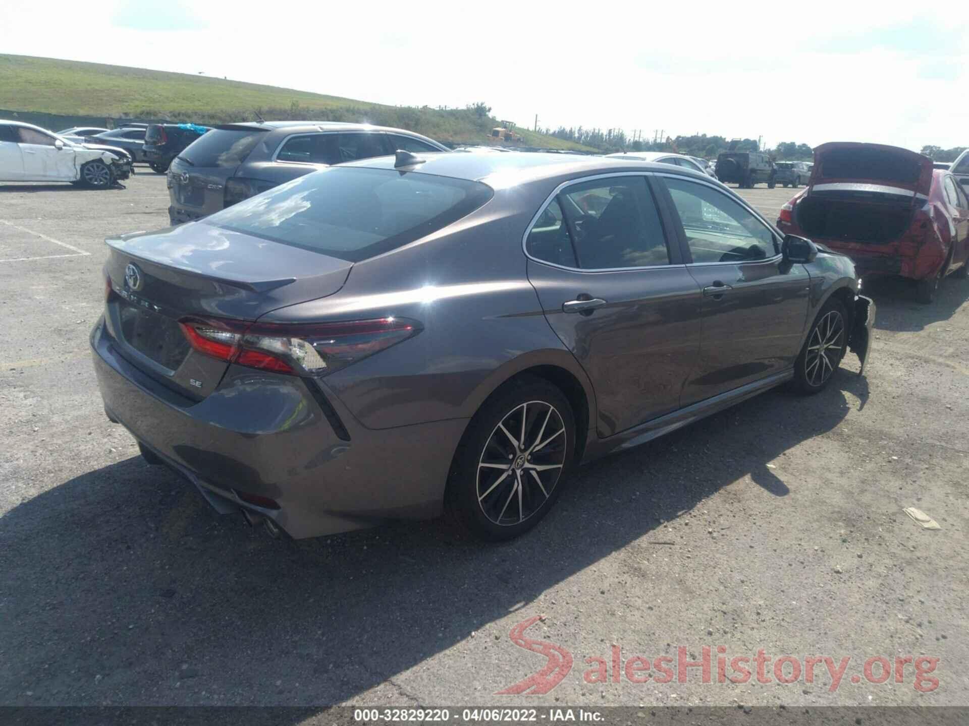 4T1G11AK1MU405862 2021 TOYOTA CAMRY