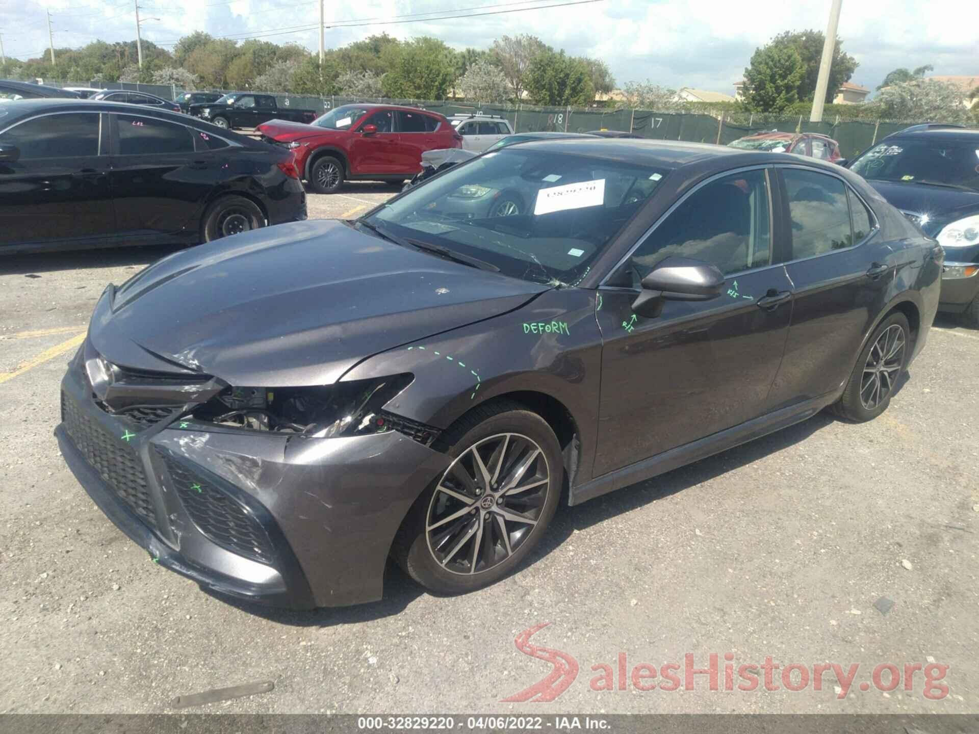 4T1G11AK1MU405862 2021 TOYOTA CAMRY