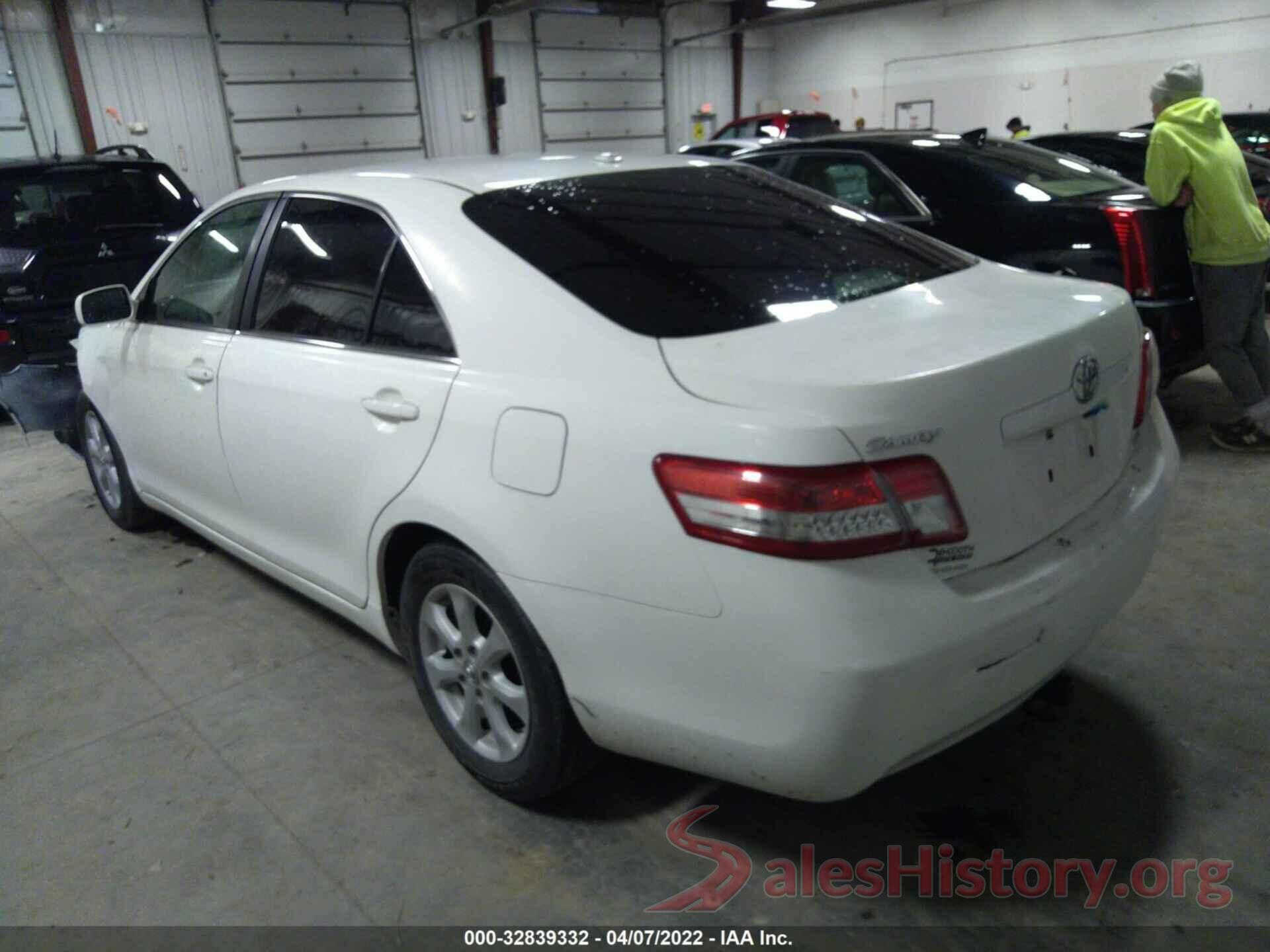 4T4BF3EK2BR216769 2011 TOYOTA CAMRY