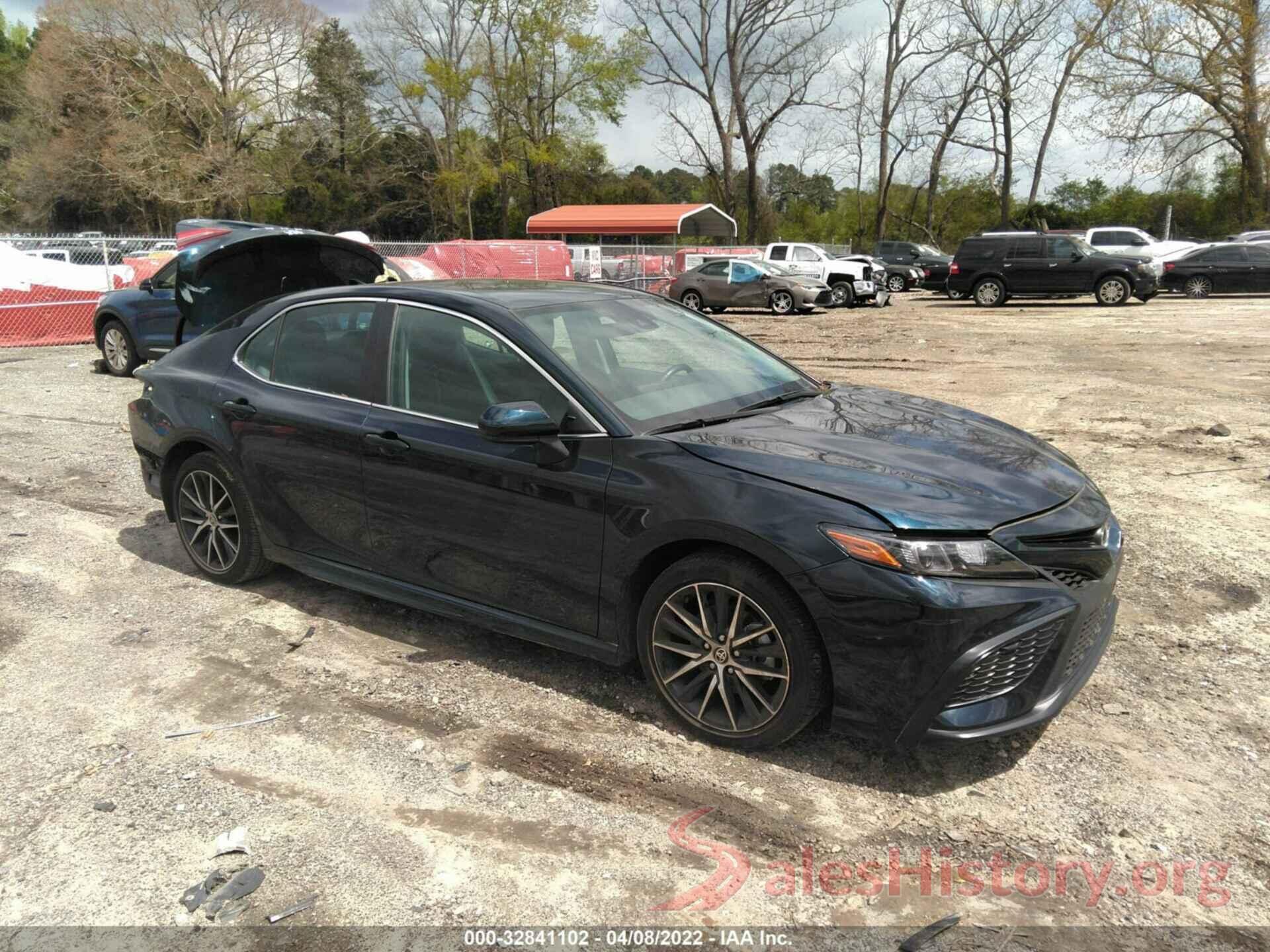 4T1G11AK6MU573884 2021 TOYOTA CAMRY