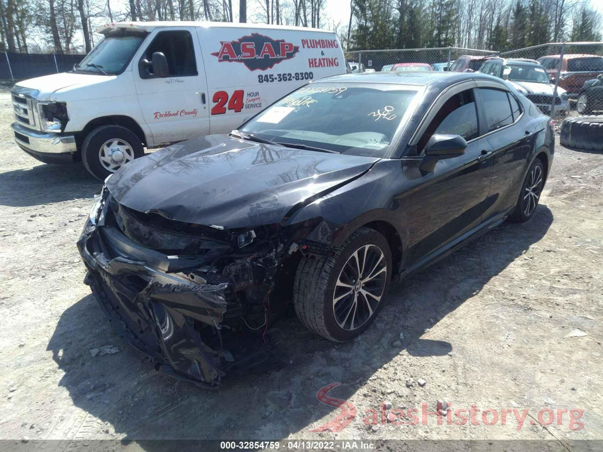 4T1B11HK7JU063345 2018 TOYOTA CAMRY