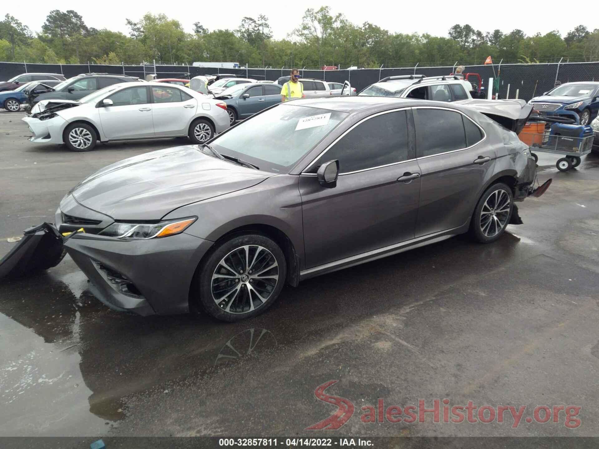 4T1B11HK4JU617554 2018 TOYOTA CAMRY