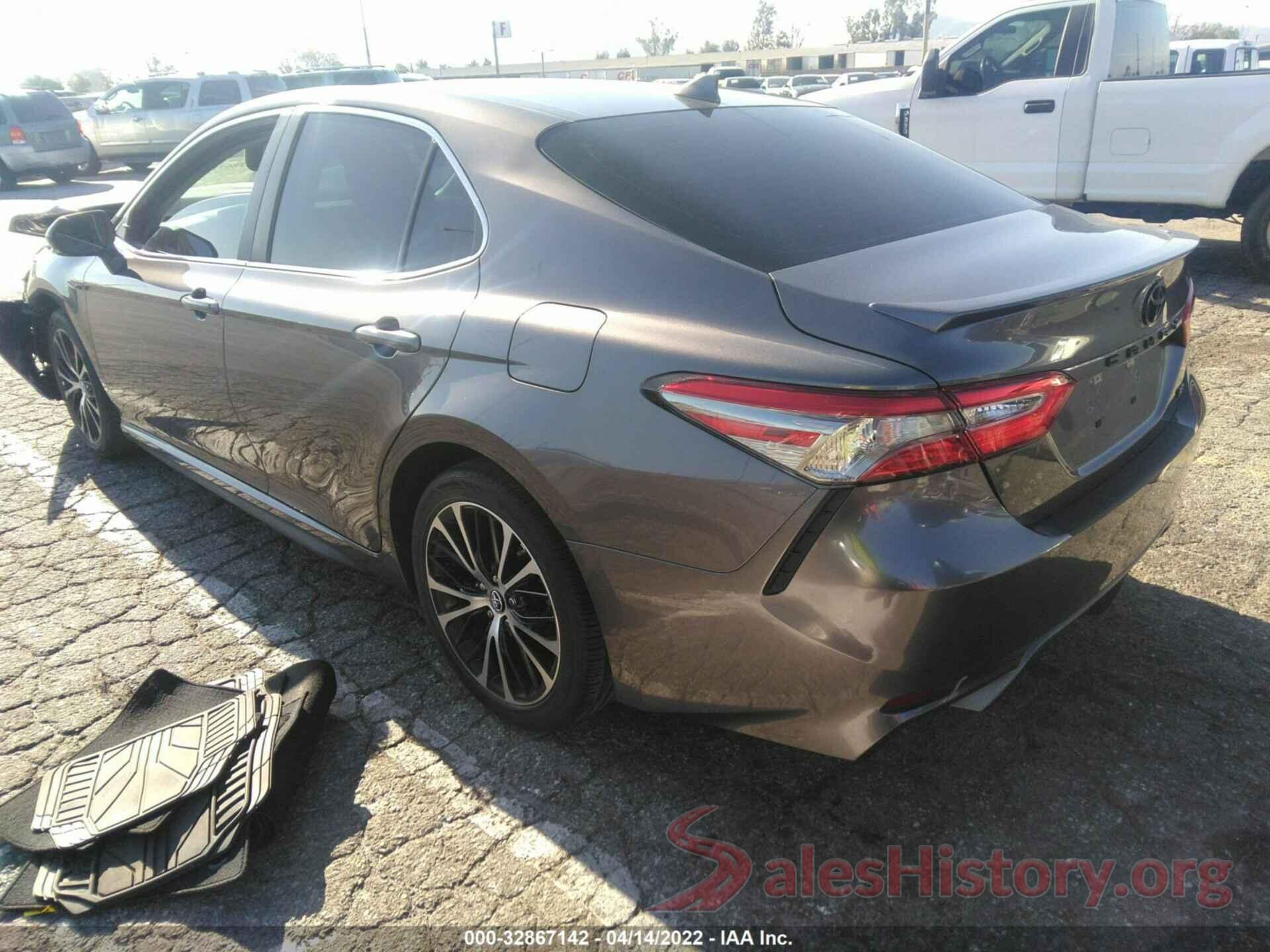 4T1B11HK1KU845965 2019 TOYOTA CAMRY