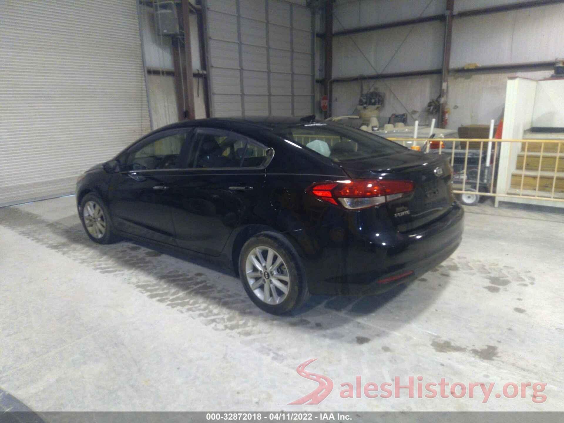 3KPFL4A75HE115135 2017 KIA FORTE