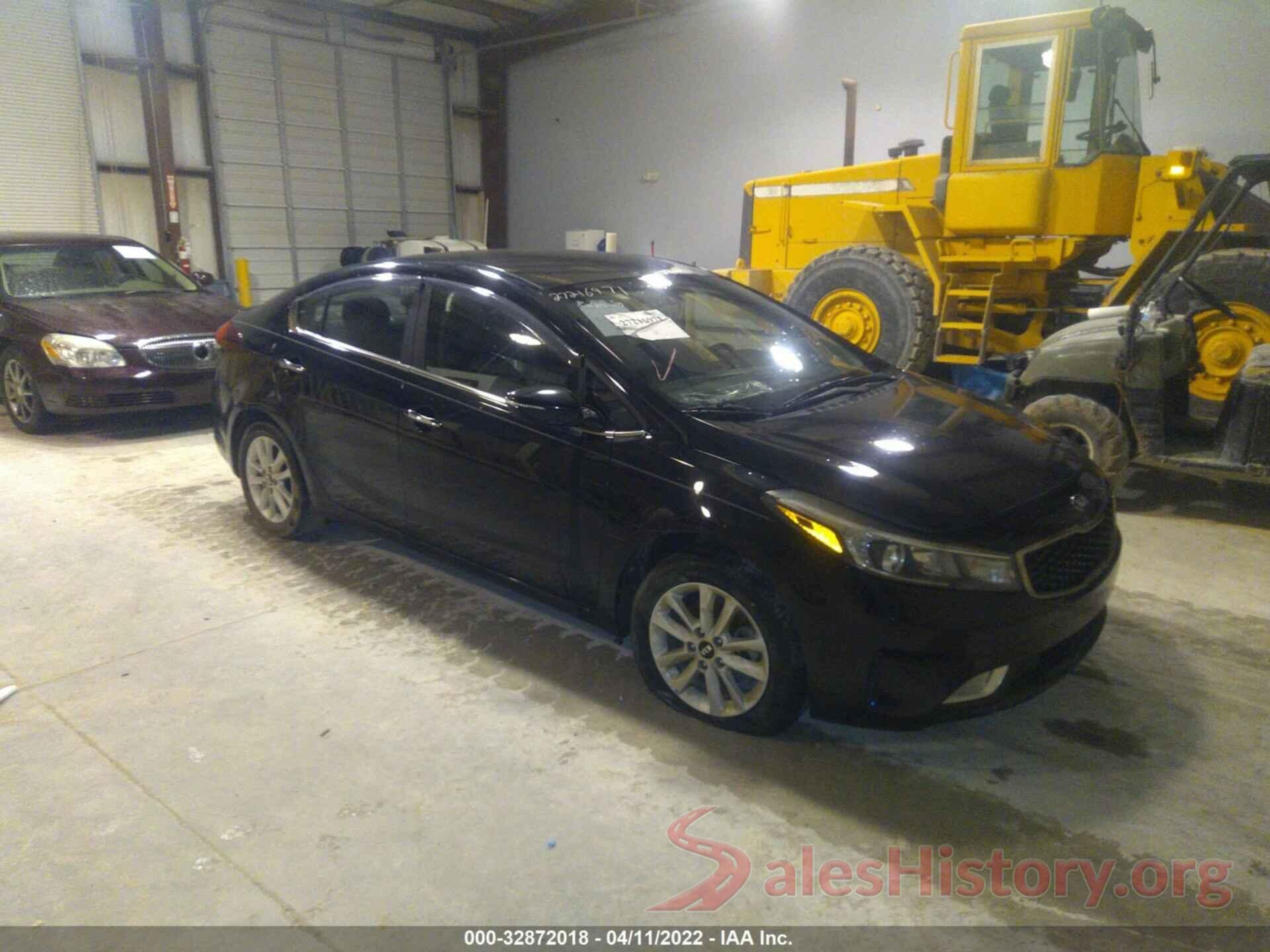 3KPFL4A75HE115135 2017 KIA FORTE