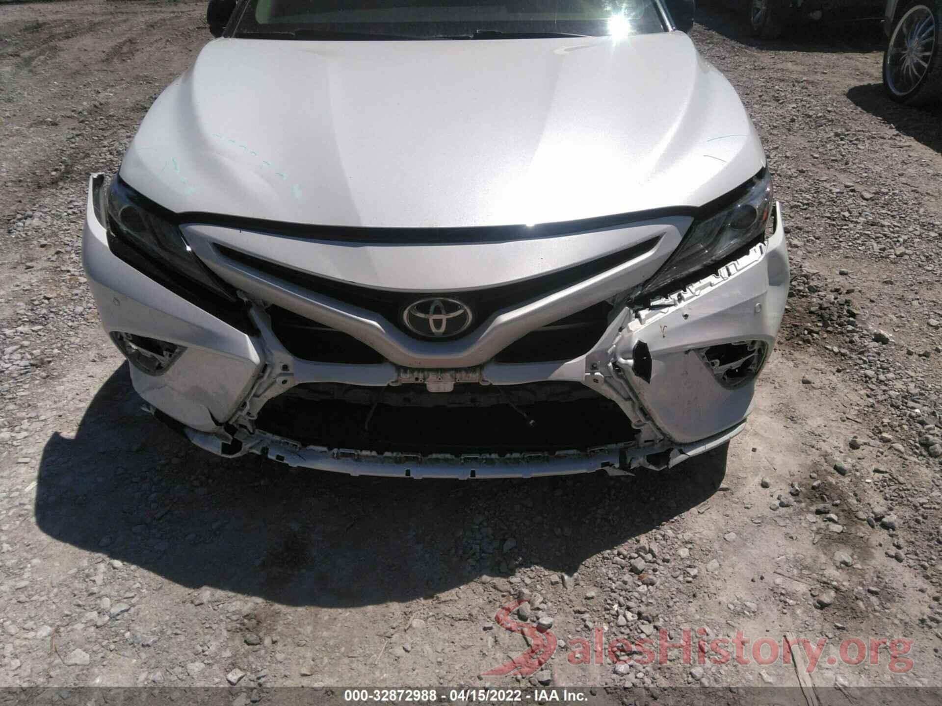 4T1B61HK3JU033132 2018 TOYOTA CAMRY