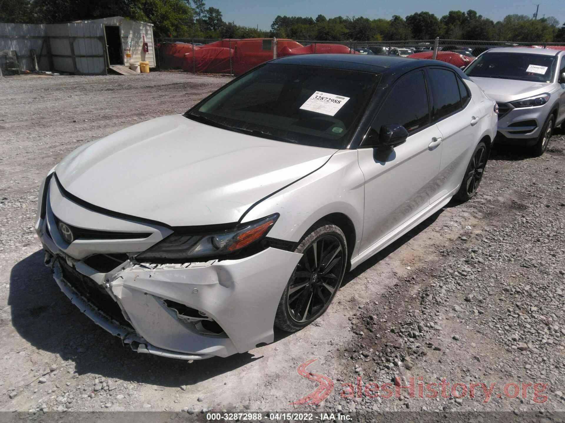 4T1B61HK3JU033132 2018 TOYOTA CAMRY