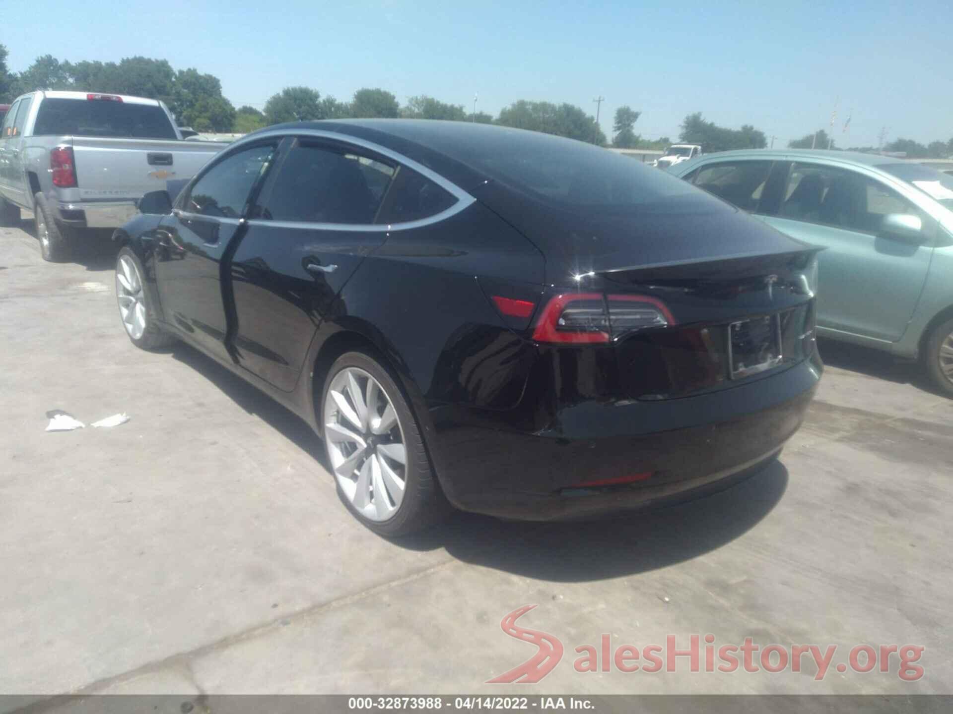 5YJ3E1EA5JF157029 2018 TESLA MODEL 3