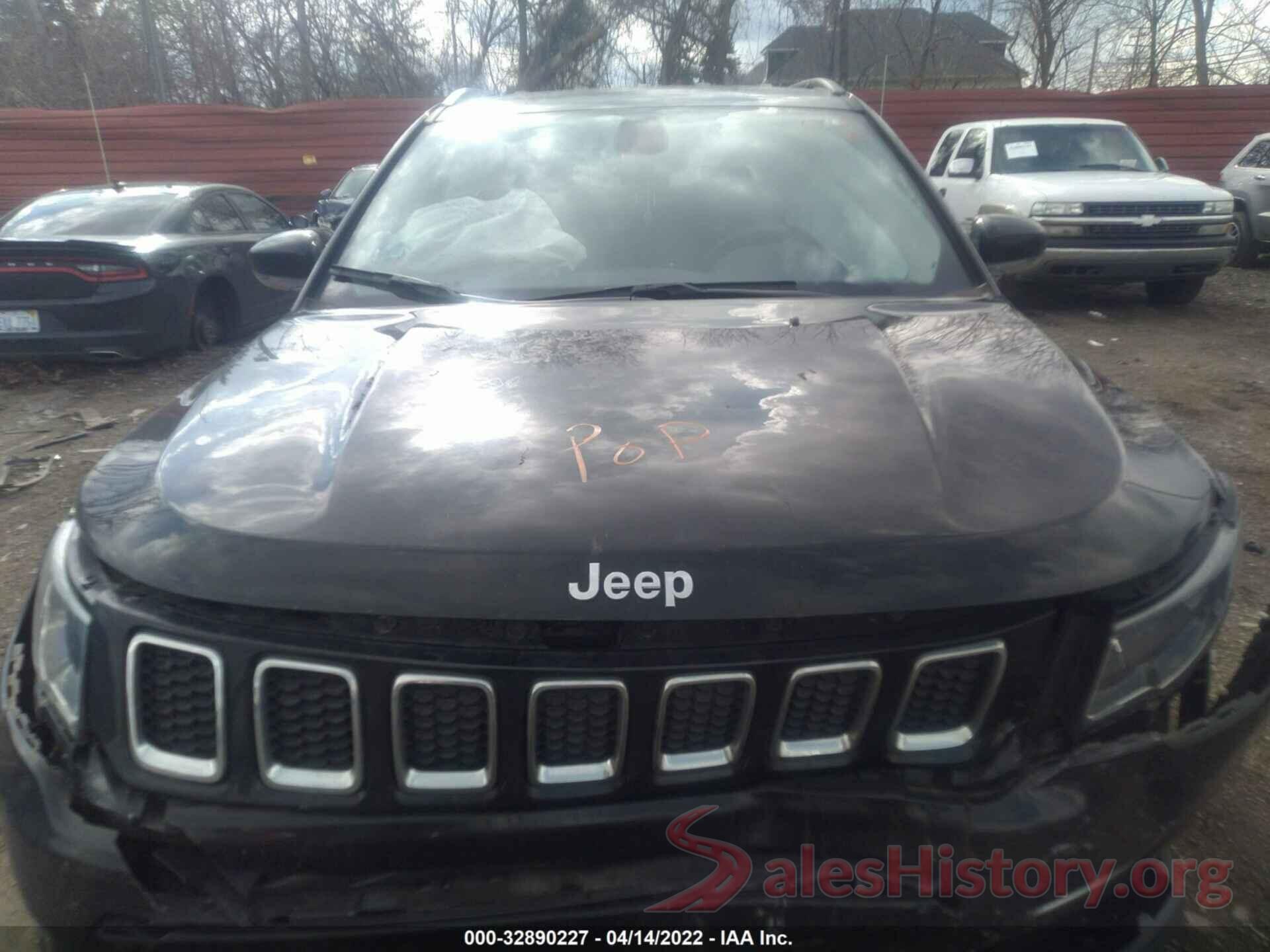 3C4NJDCB4KT800829 2019 JEEP COMPASS