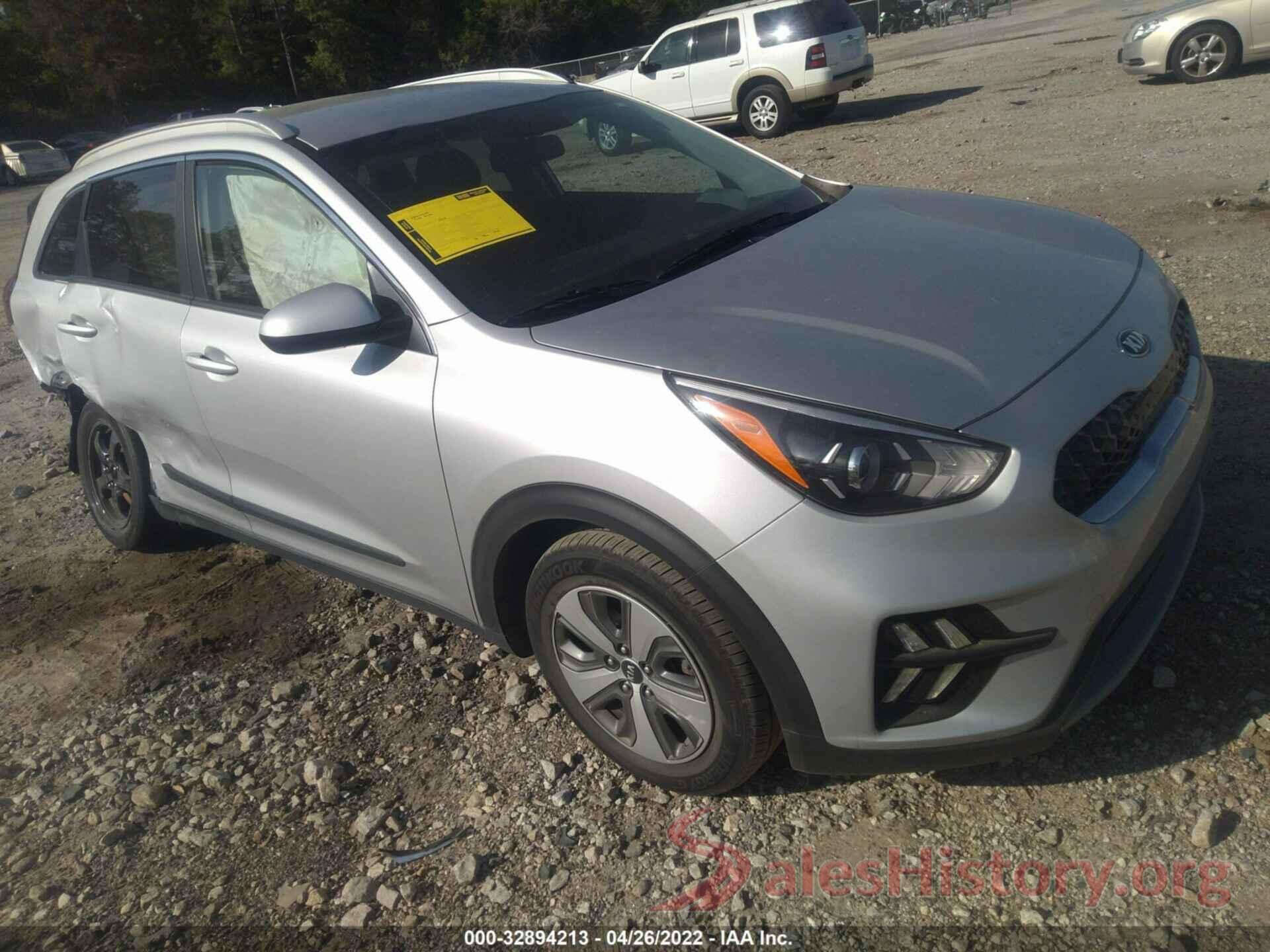 KNDCB3LC7L5365877 2020 KIA NIRO