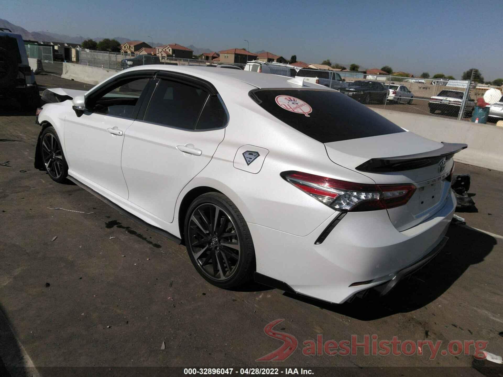 4T1B61HK1KU750825 2019 TOYOTA CAMRY