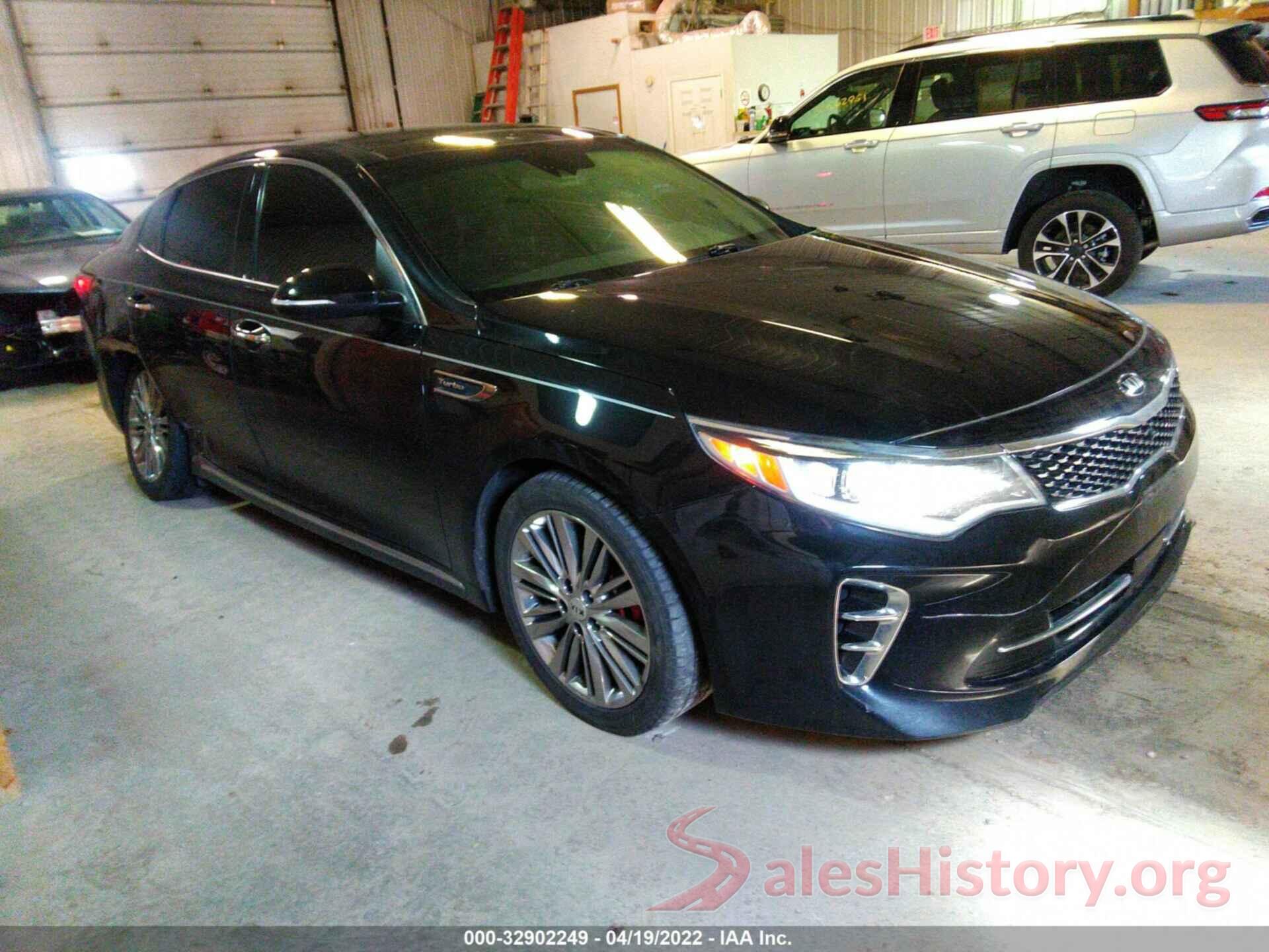 5XXGV4L2XGG077035 2016 KIA OPTIMA