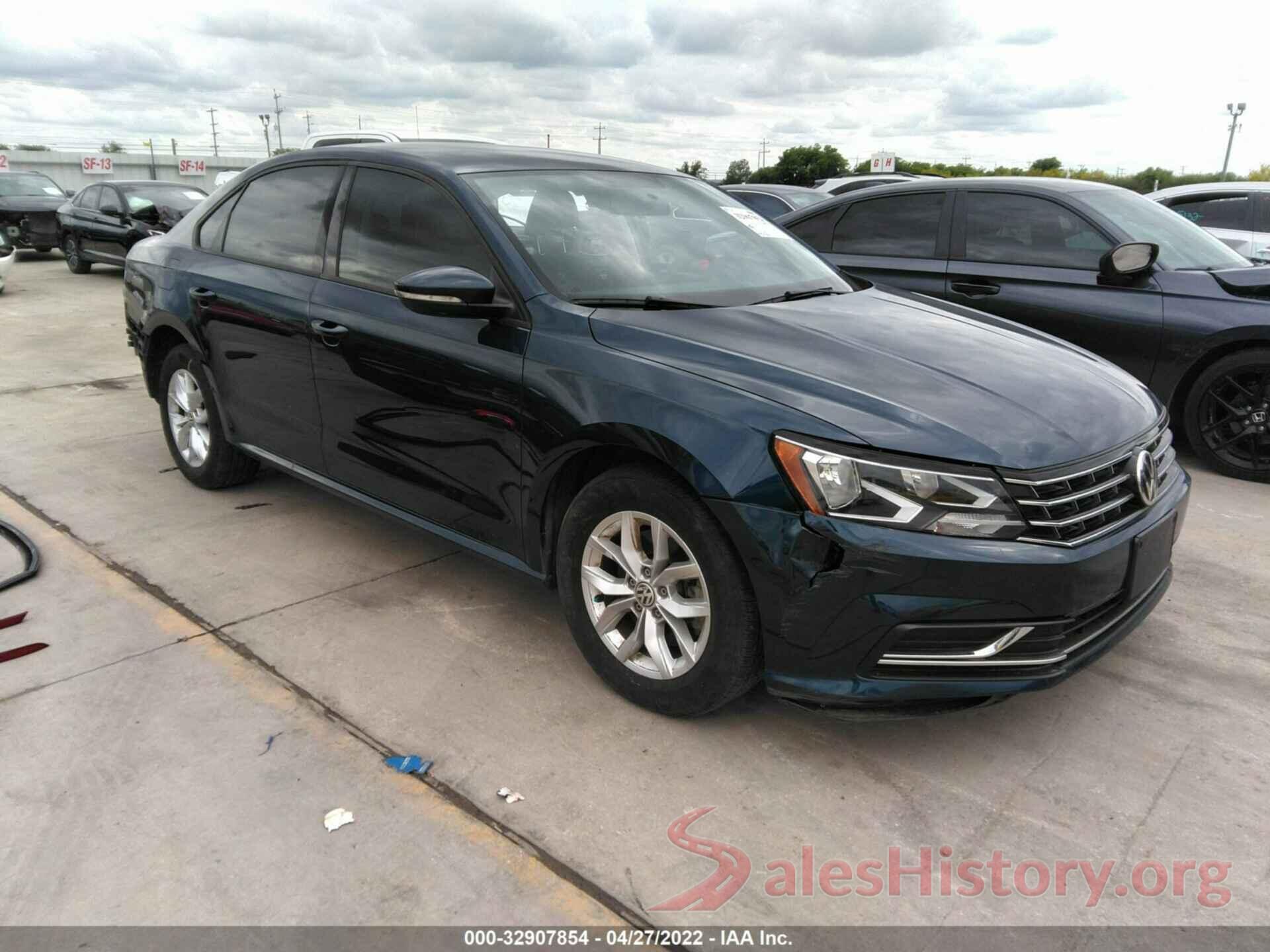 1VWAA7A32JC032237 2018 VOLKSWAGEN PASSAT