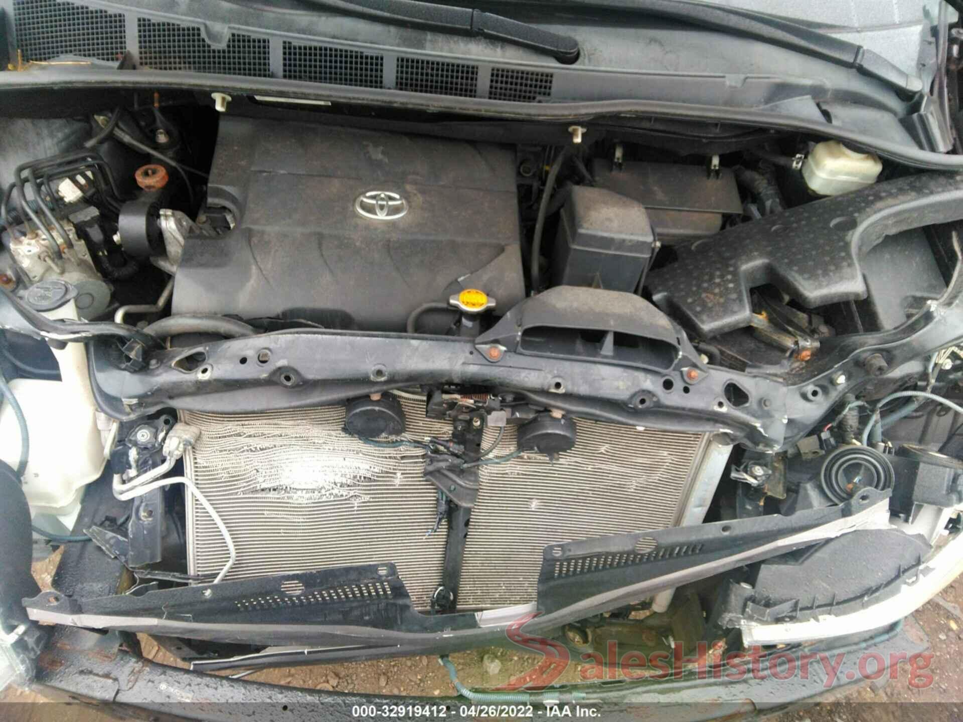 5TDYK3DC8FS642796 2015 TOYOTA SIENNA