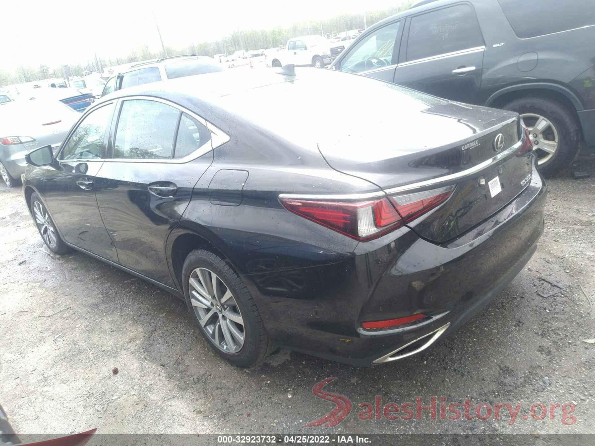 58ABZ1B19KU025957 2019 LEXUS ES