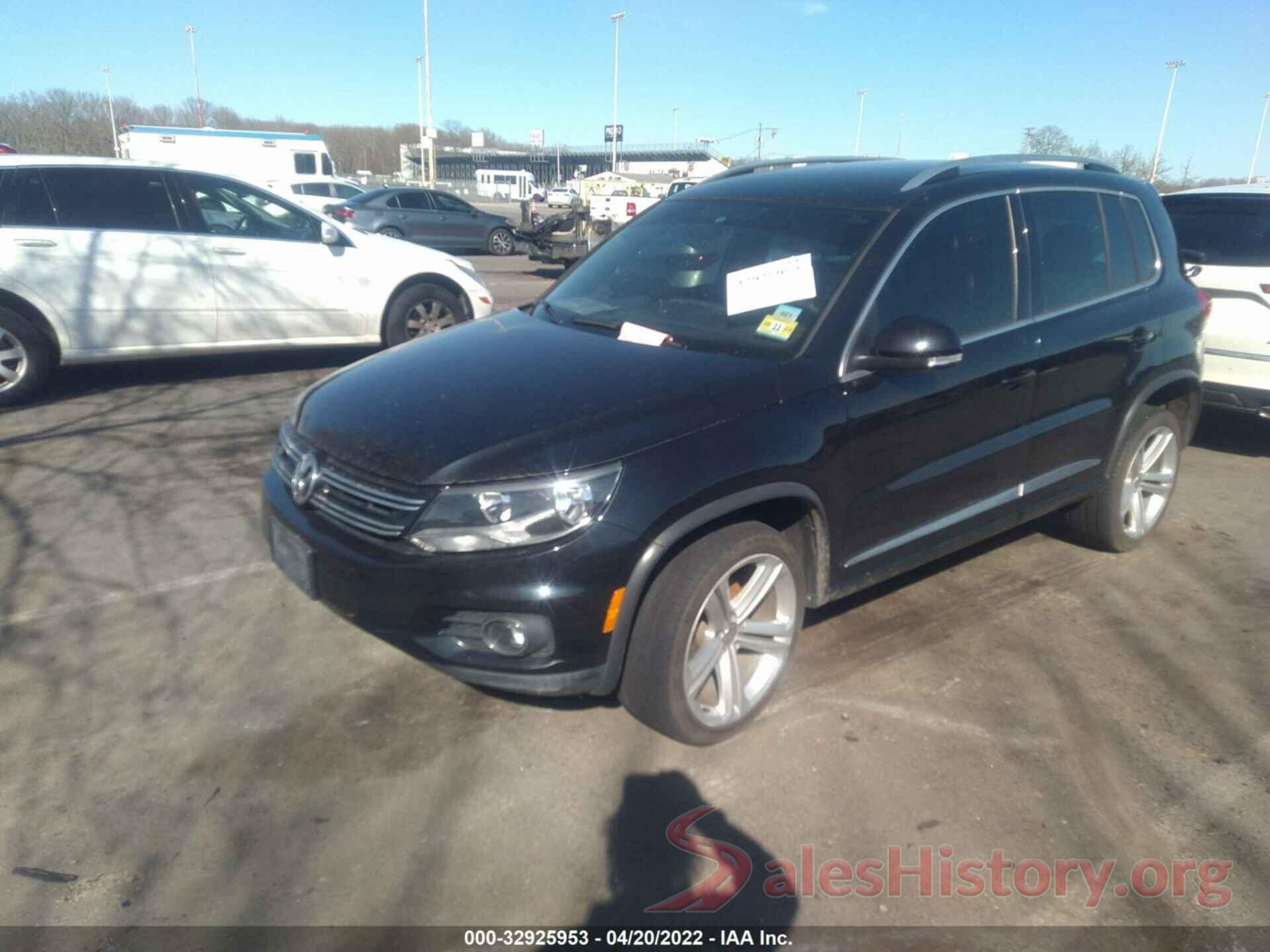 WVGBV7AXXGW610988 2016 VOLKSWAGEN TIGUAN