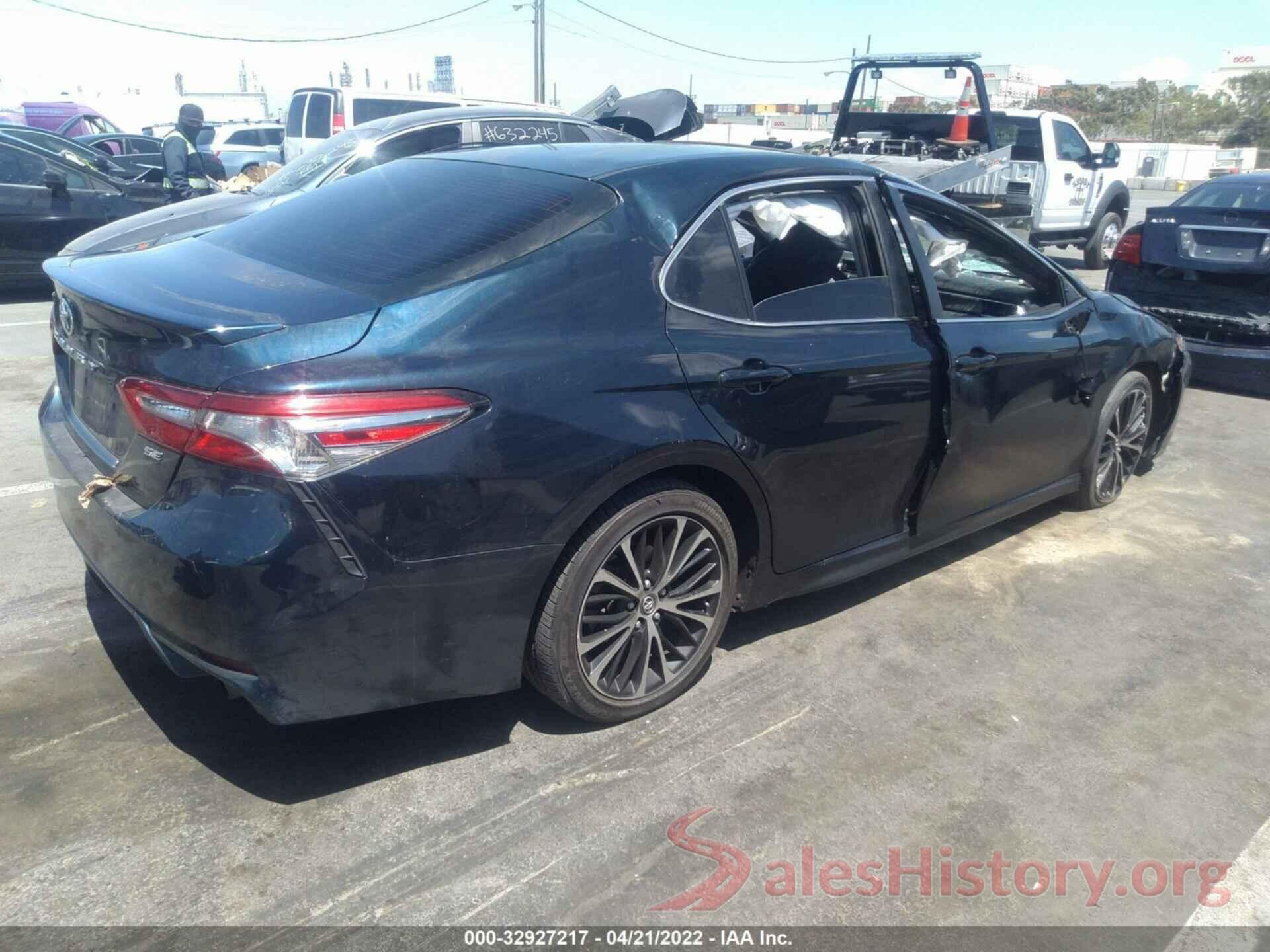 4T1B11HK6JU526656 2018 TOYOTA CAMRY