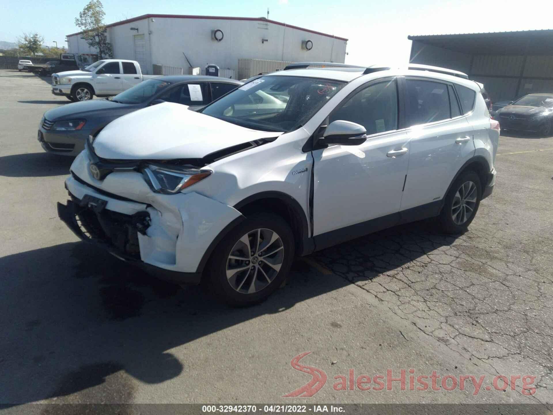 JTMRJREV6JD188806 2018 TOYOTA RAV4