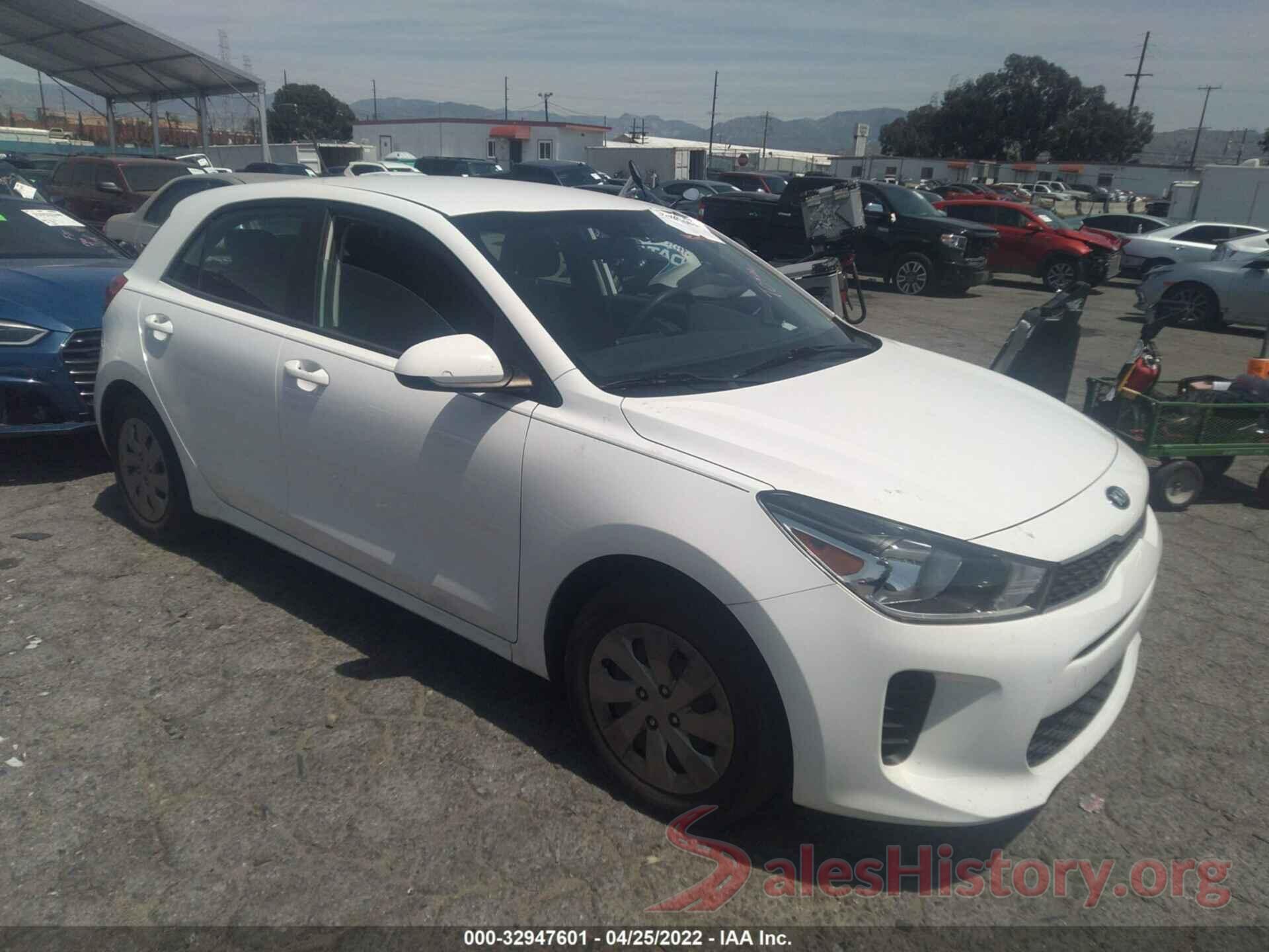 3KPA25AB1KE197444 2019 KIA RIO 5-DOOR