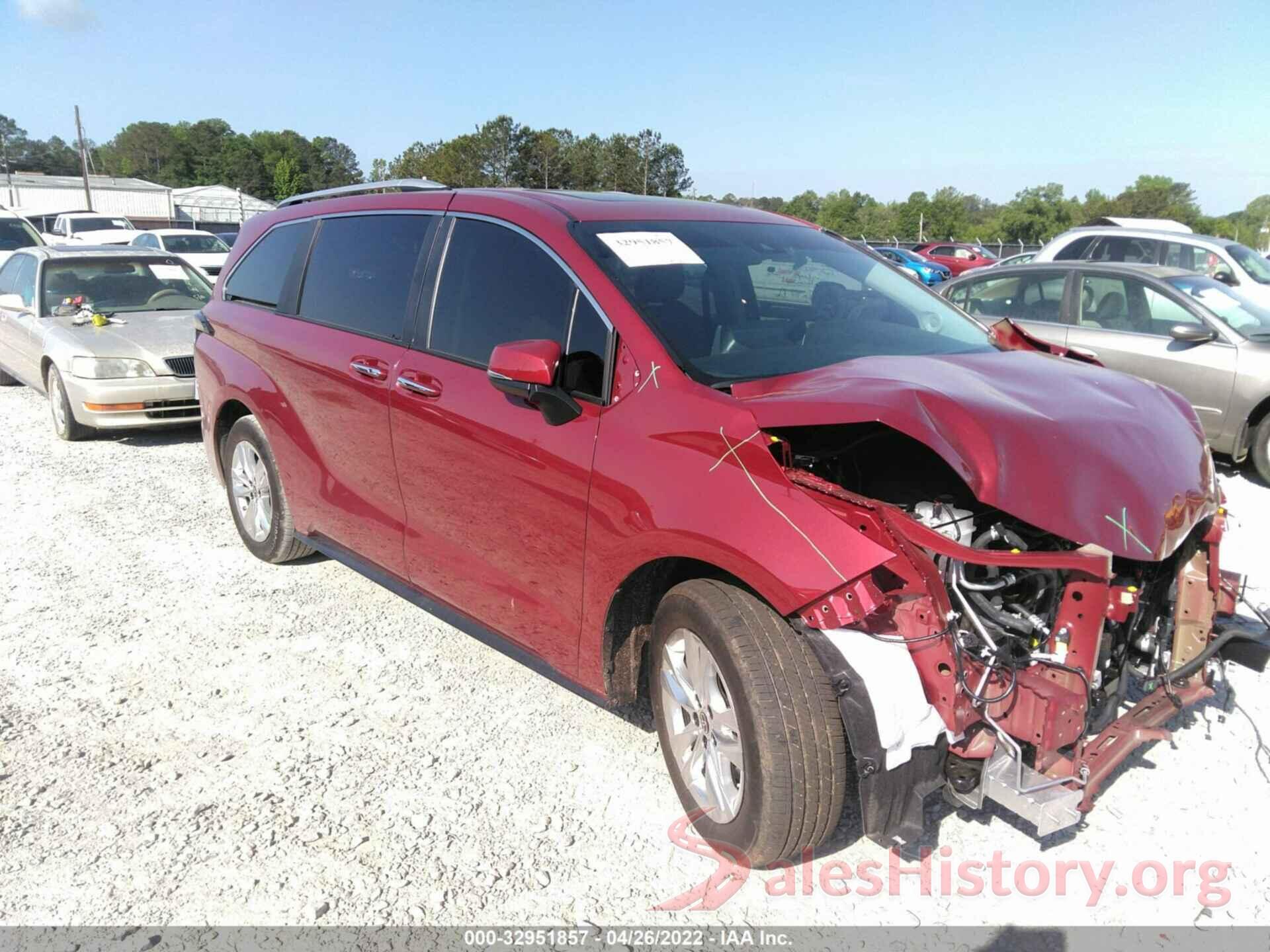 5TDZRKEC9NS103613 2022 TOYOTA SIENNA