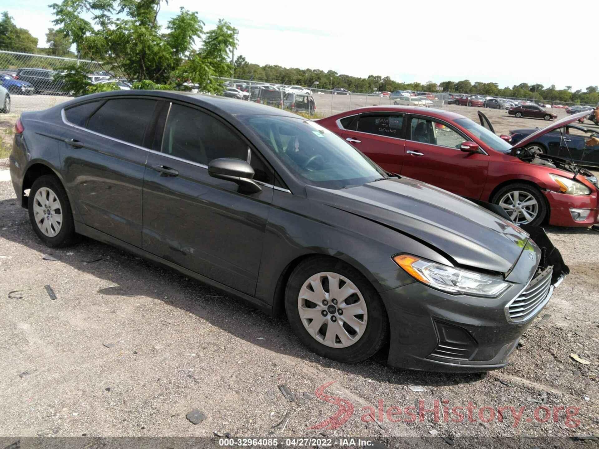 3FA6P0G74KR162585 2019 FORD FUSION