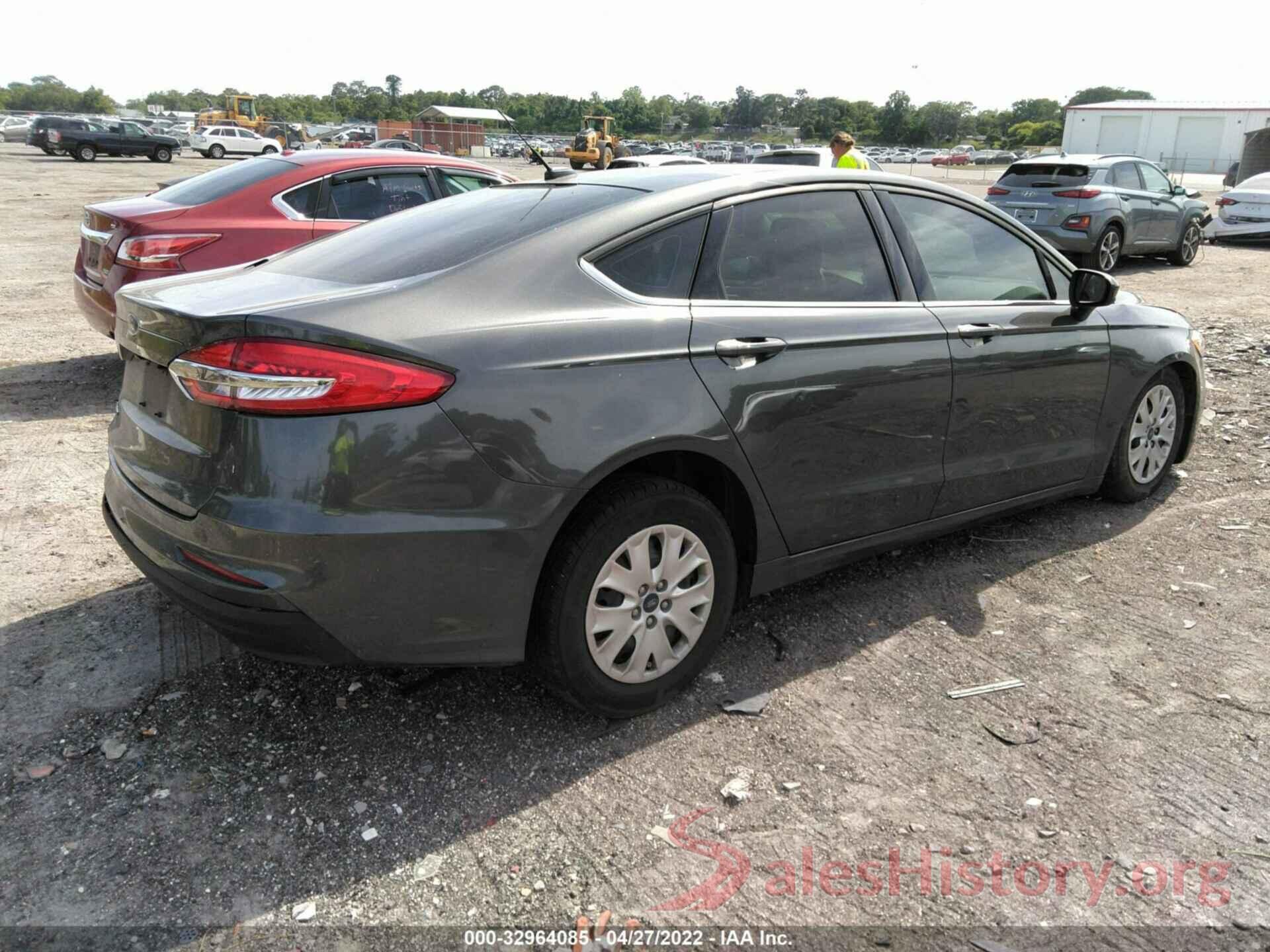 3FA6P0G74KR162585 2019 FORD FUSION