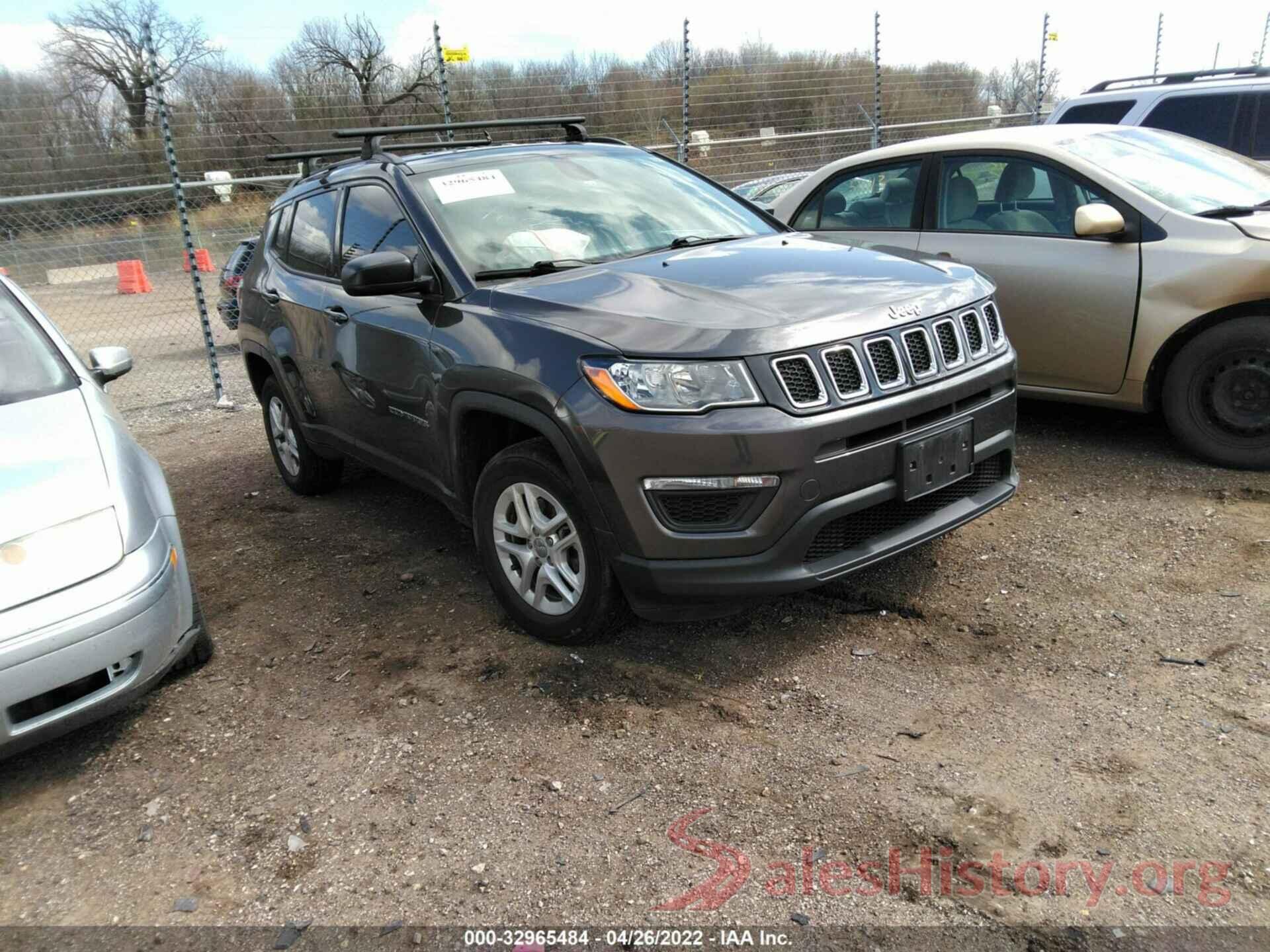 3C4NJDAB4JT307833 2018 JEEP COMPASS