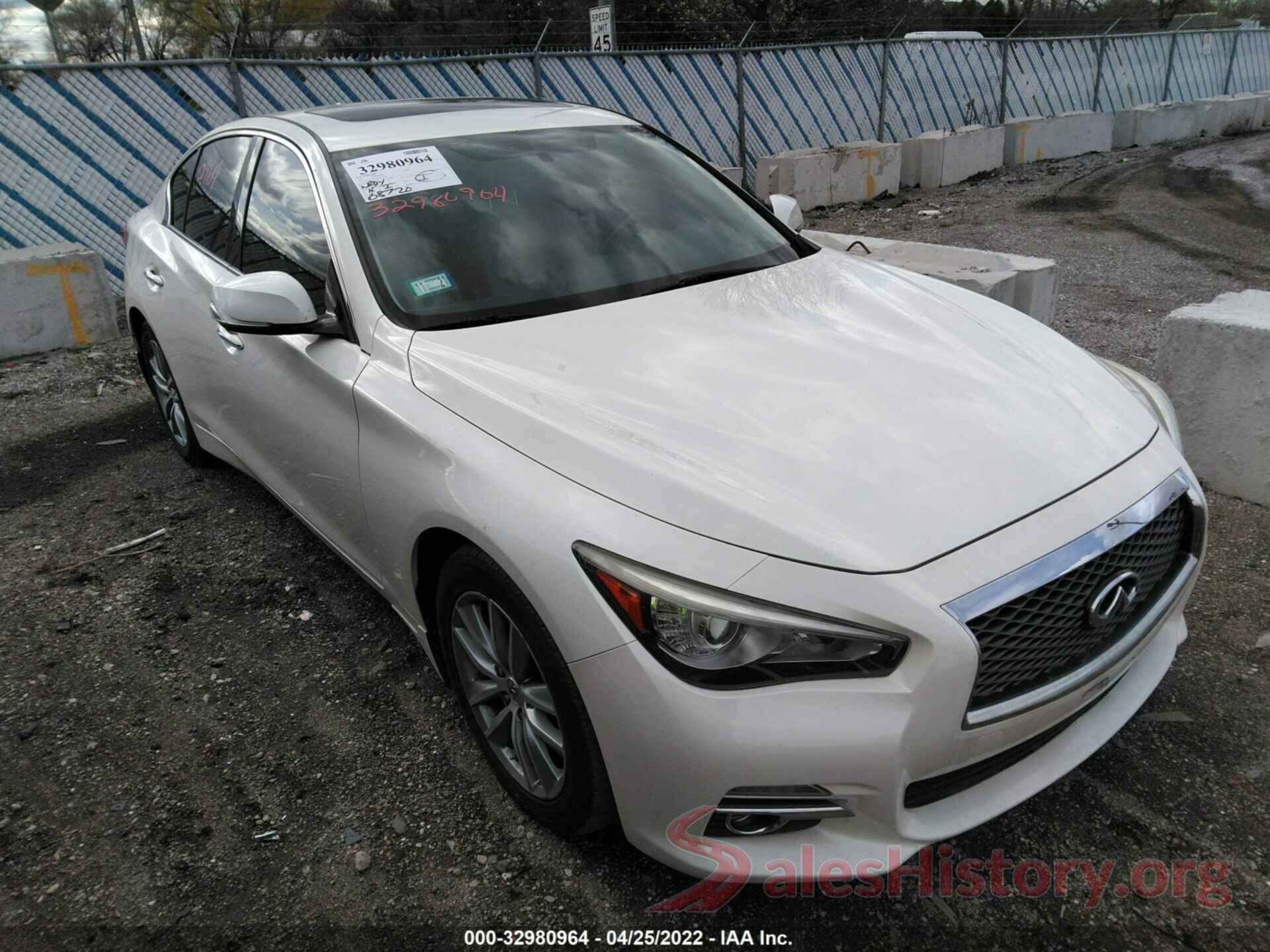 JN1EV7AP0HM731708 2017 INFINITI Q50