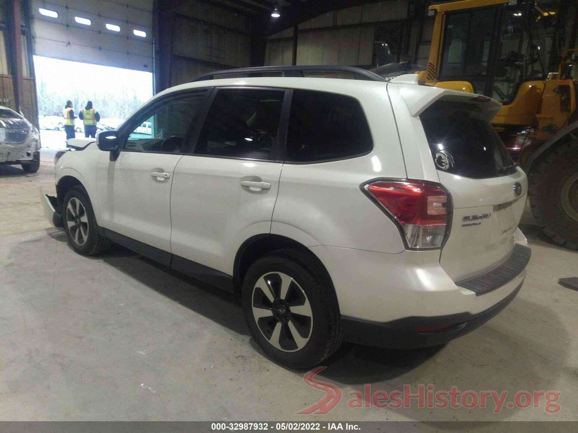 JF2SJAJC0JH521048 2018 SUBARU FORESTER