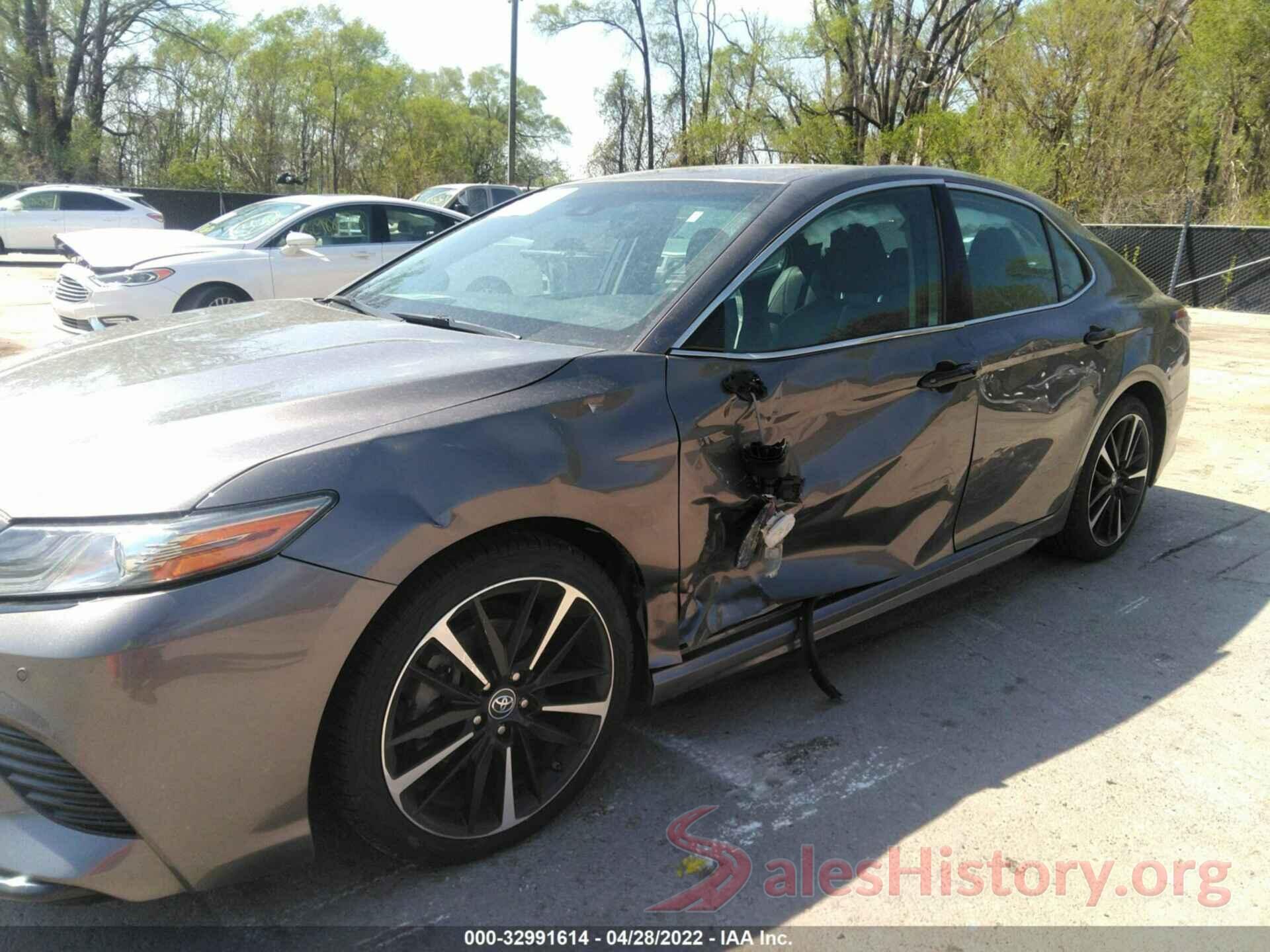 4T1B61HKXJU132417 2018 TOYOTA CAMRY