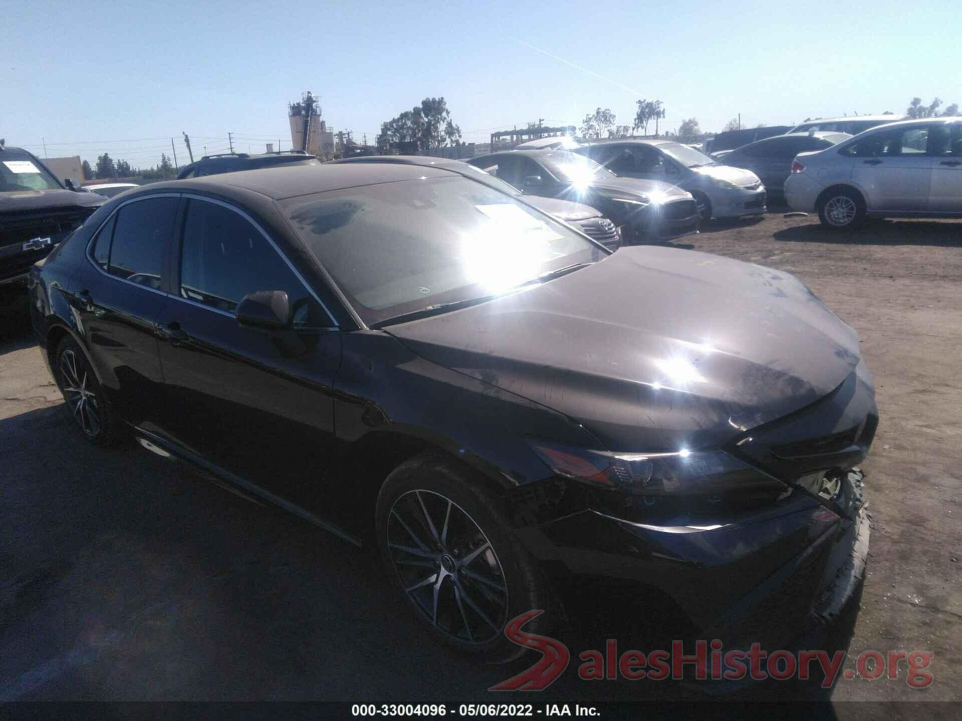 4T1G11AK8MU483801 2021 TOYOTA CAMRY