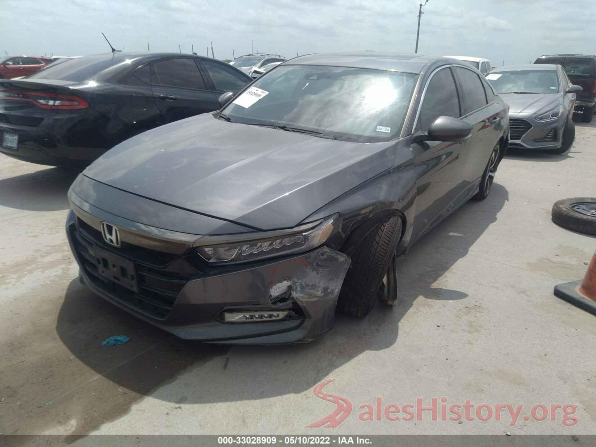 1HGCV2F31JA027829 2018 HONDA ACCORD SEDAN