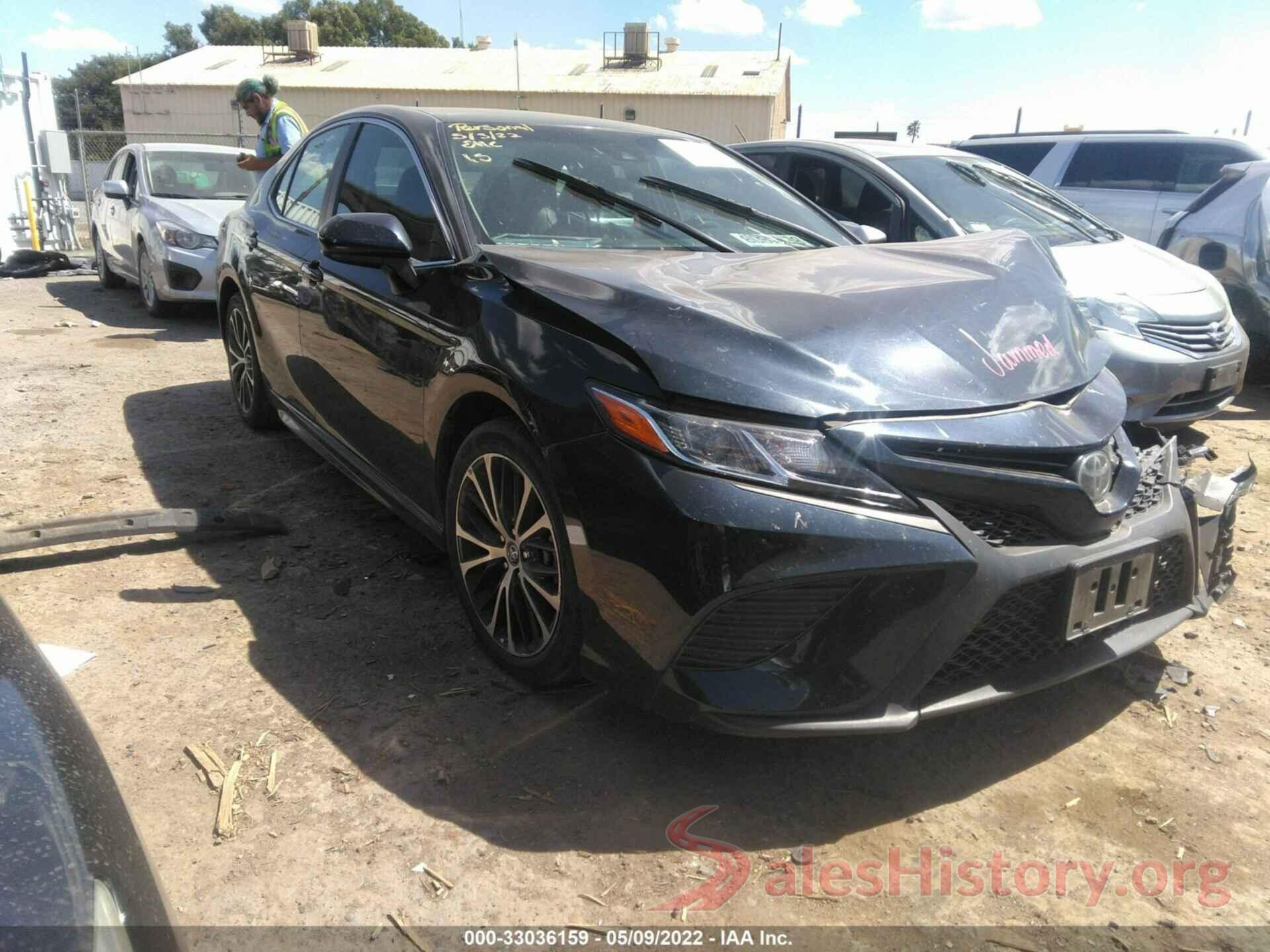 4T1B11HK1JU627278 2018 TOYOTA CAMRY