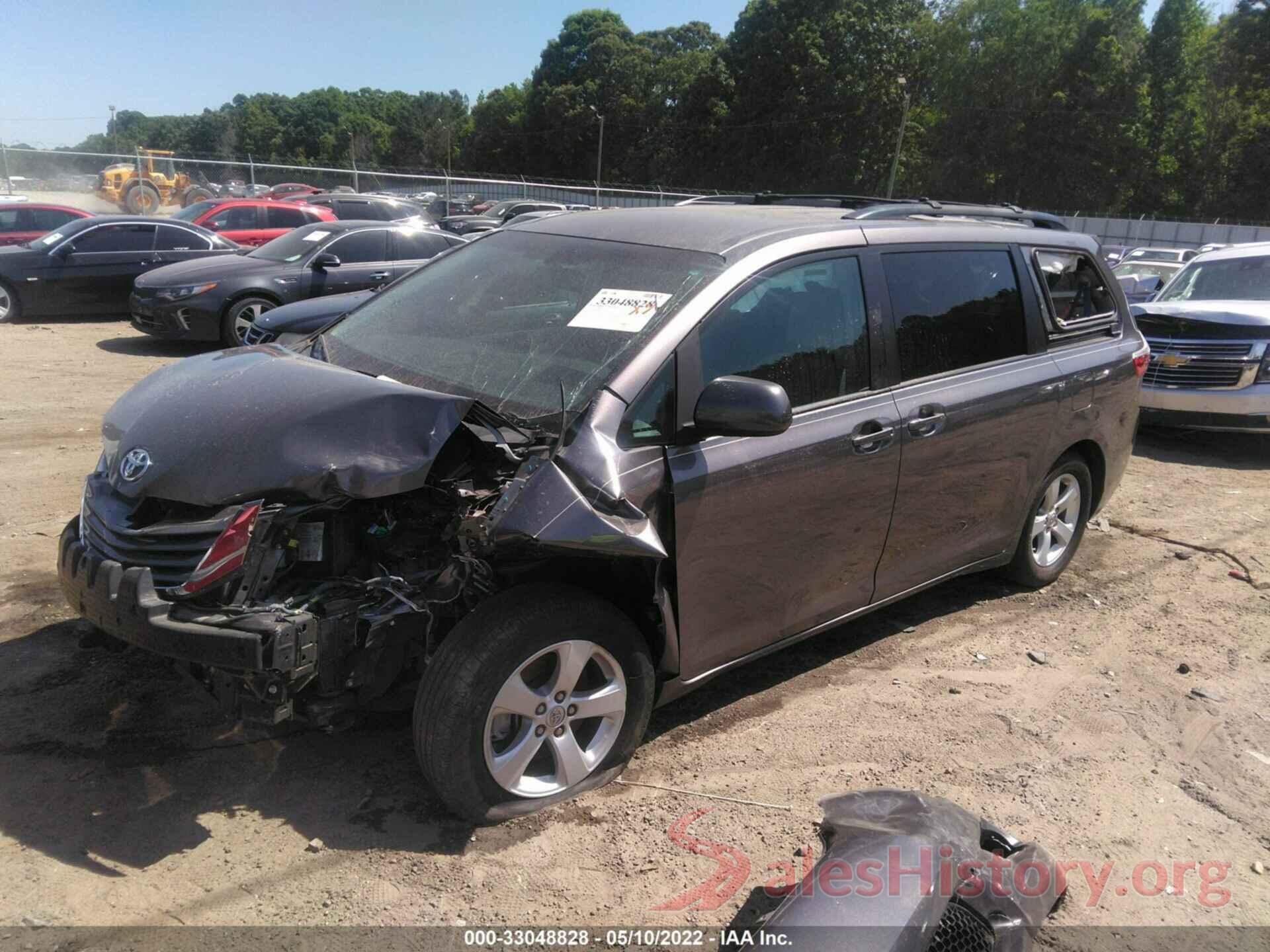 5TDKZ3DC3HS885632 2017 TOYOTA SIENNA