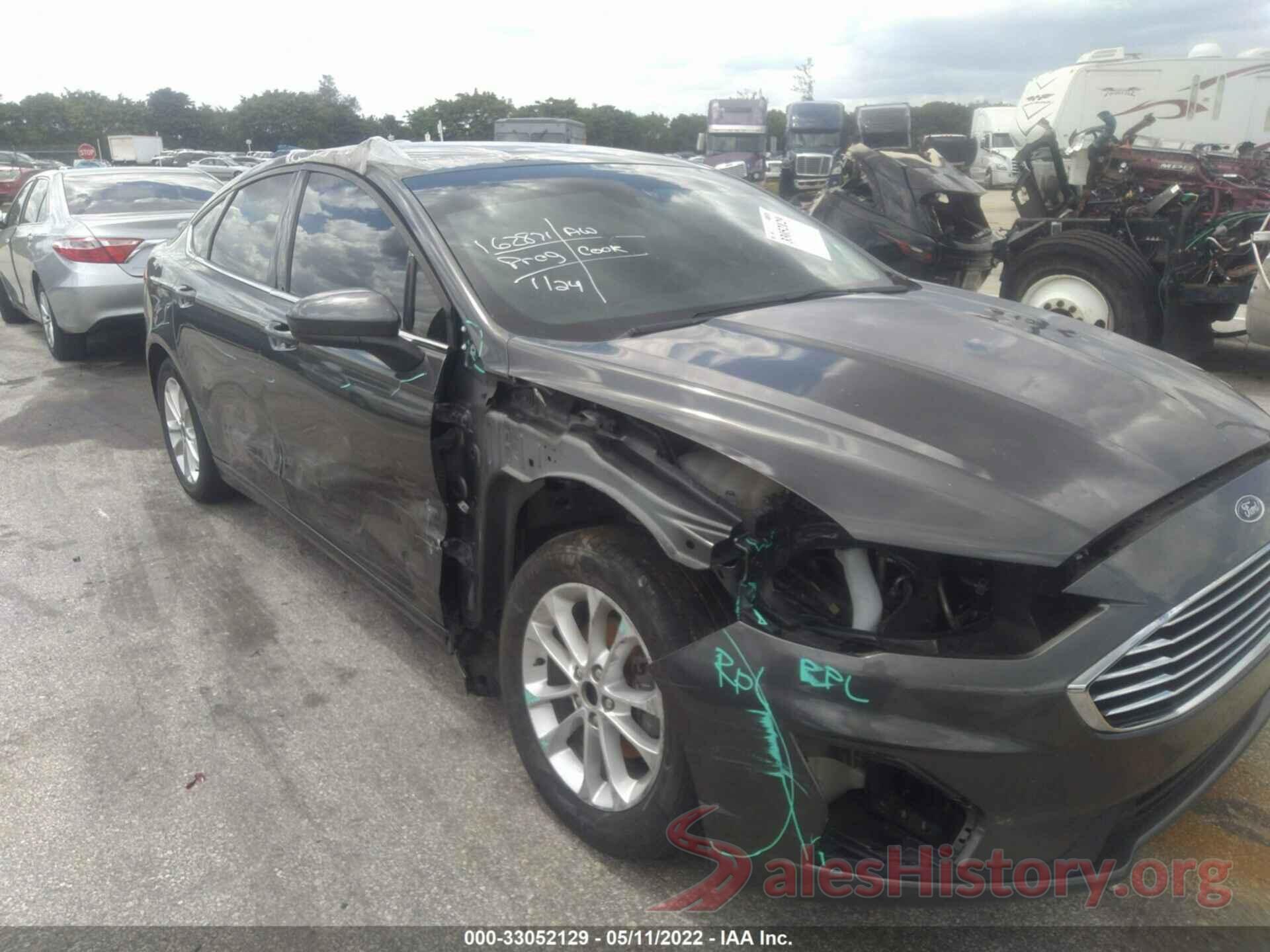 3FA6P0HD6KR107897 2019 FORD FUSION