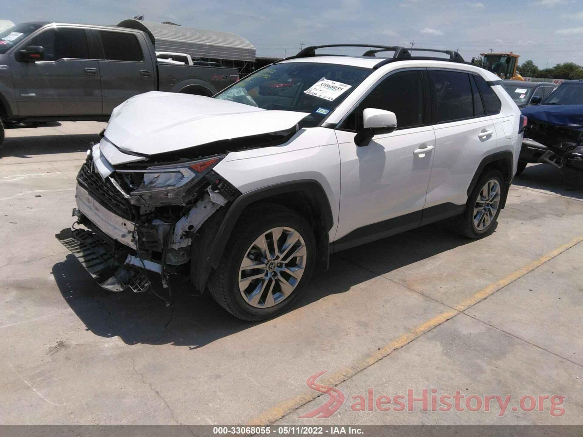 JTMC1RFV9KD513597 2019 TOYOTA RAV4