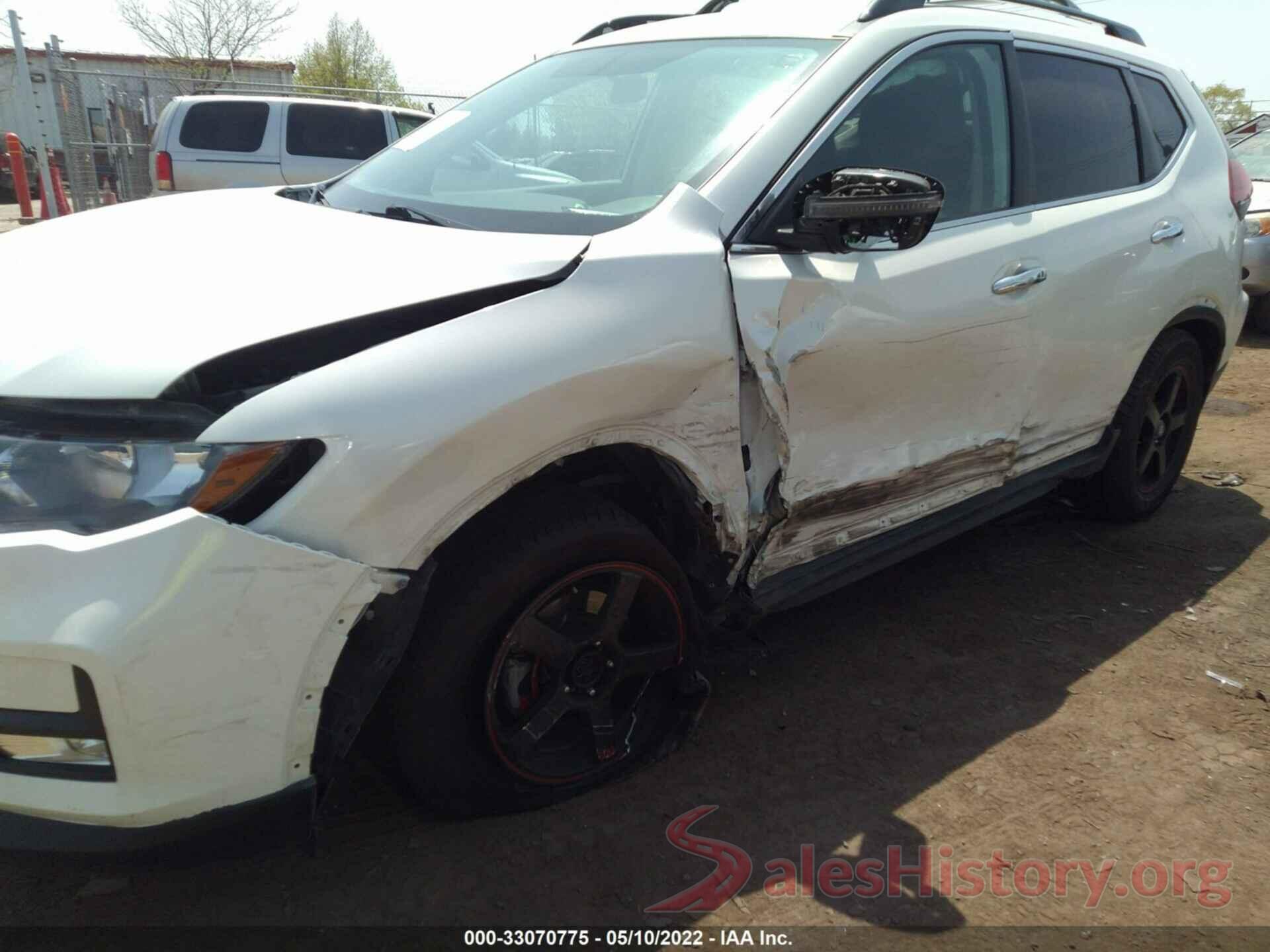 5N1AT2MV5JC732620 2018 NISSAN ROGUE