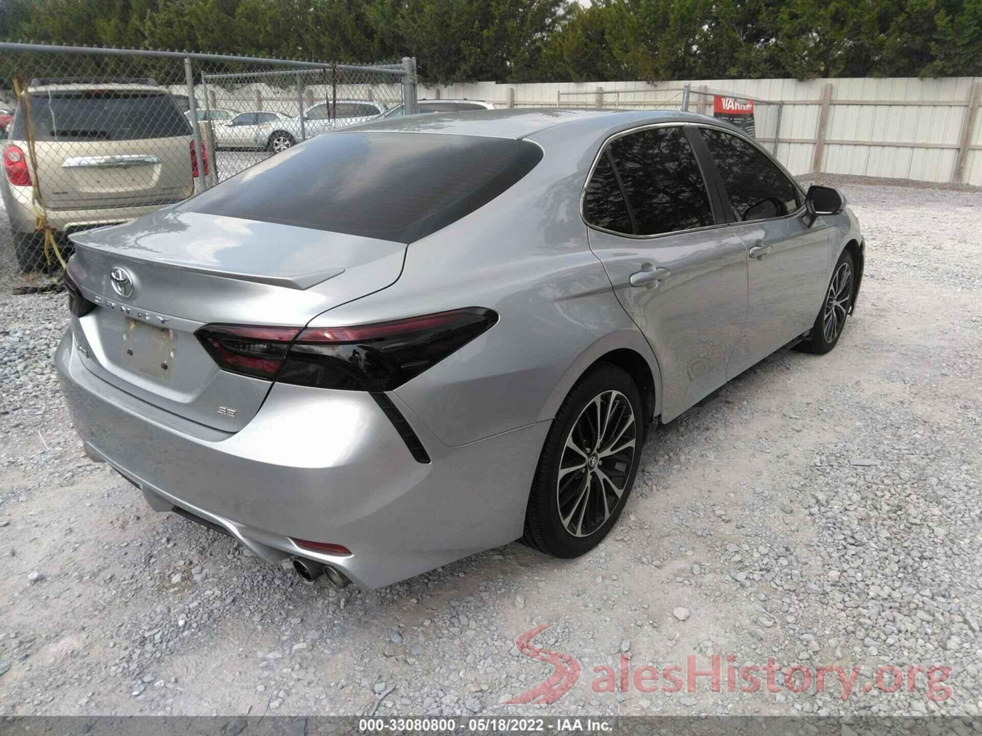 4T1B11HK7JU033567 2018 TOYOTA CAMRY