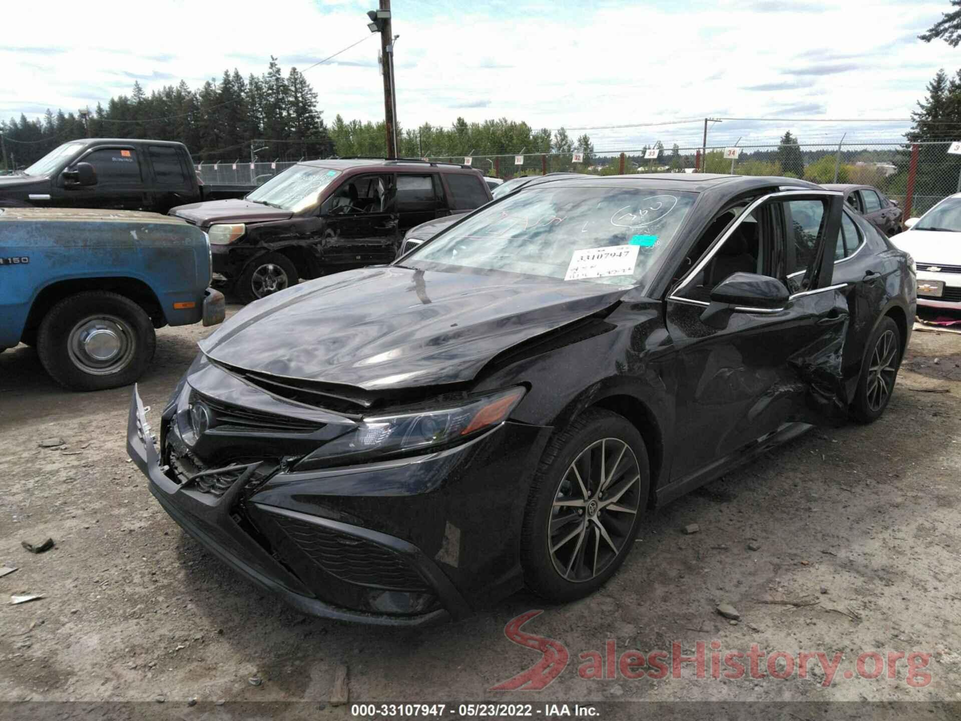 4T1G11BK1NU055357 2022 TOYOTA CAMRY